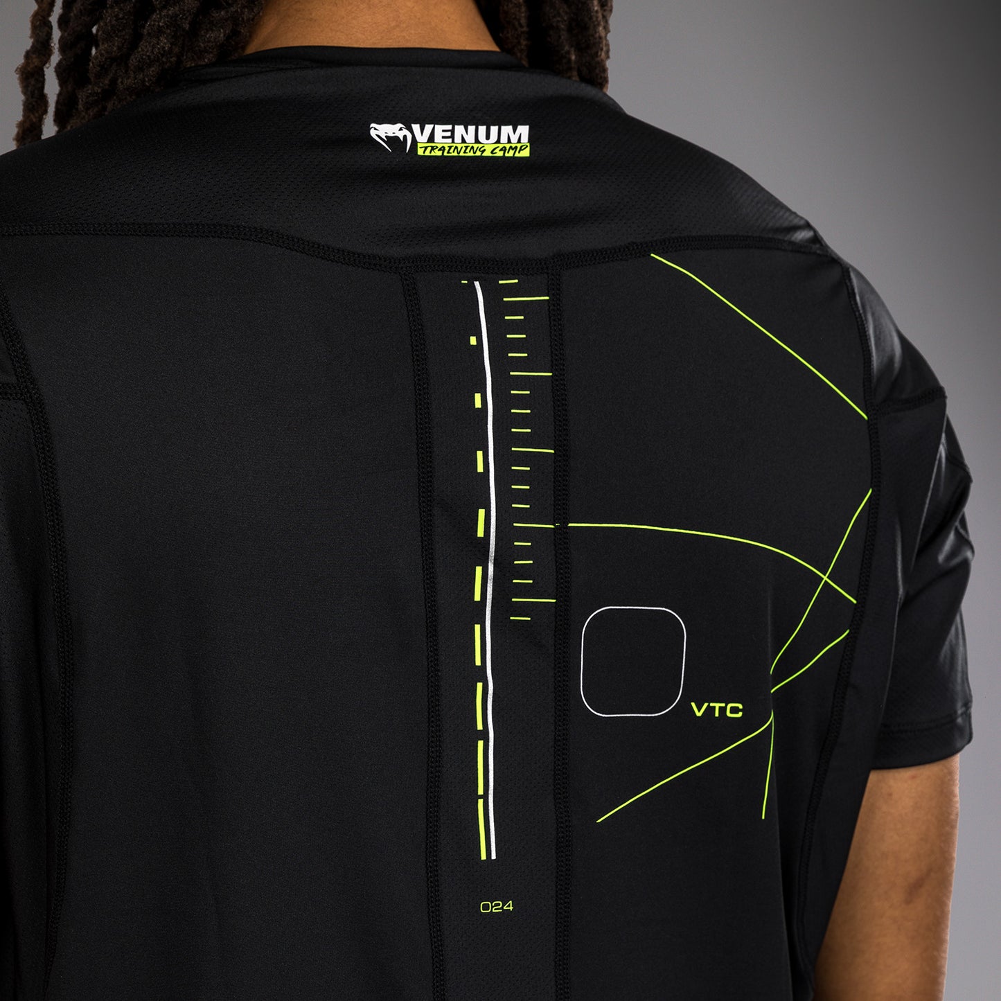 Venum Training Camp 4.0 Dry Tech T-shirt - Black/Neon Green