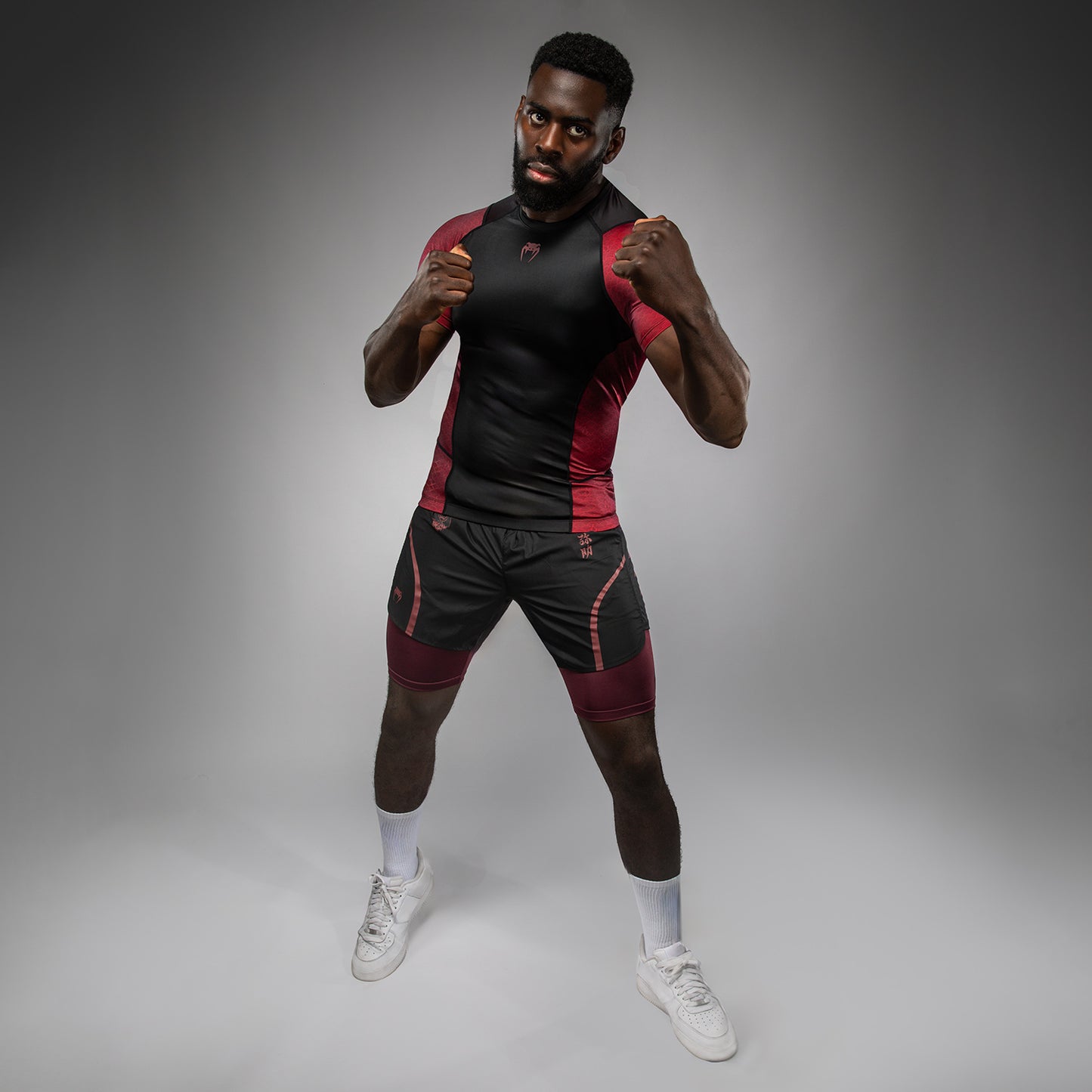 Venum x Assassin’s Creed Shadows Men’s Short Sleeve Rashguard - Burgundy/Black