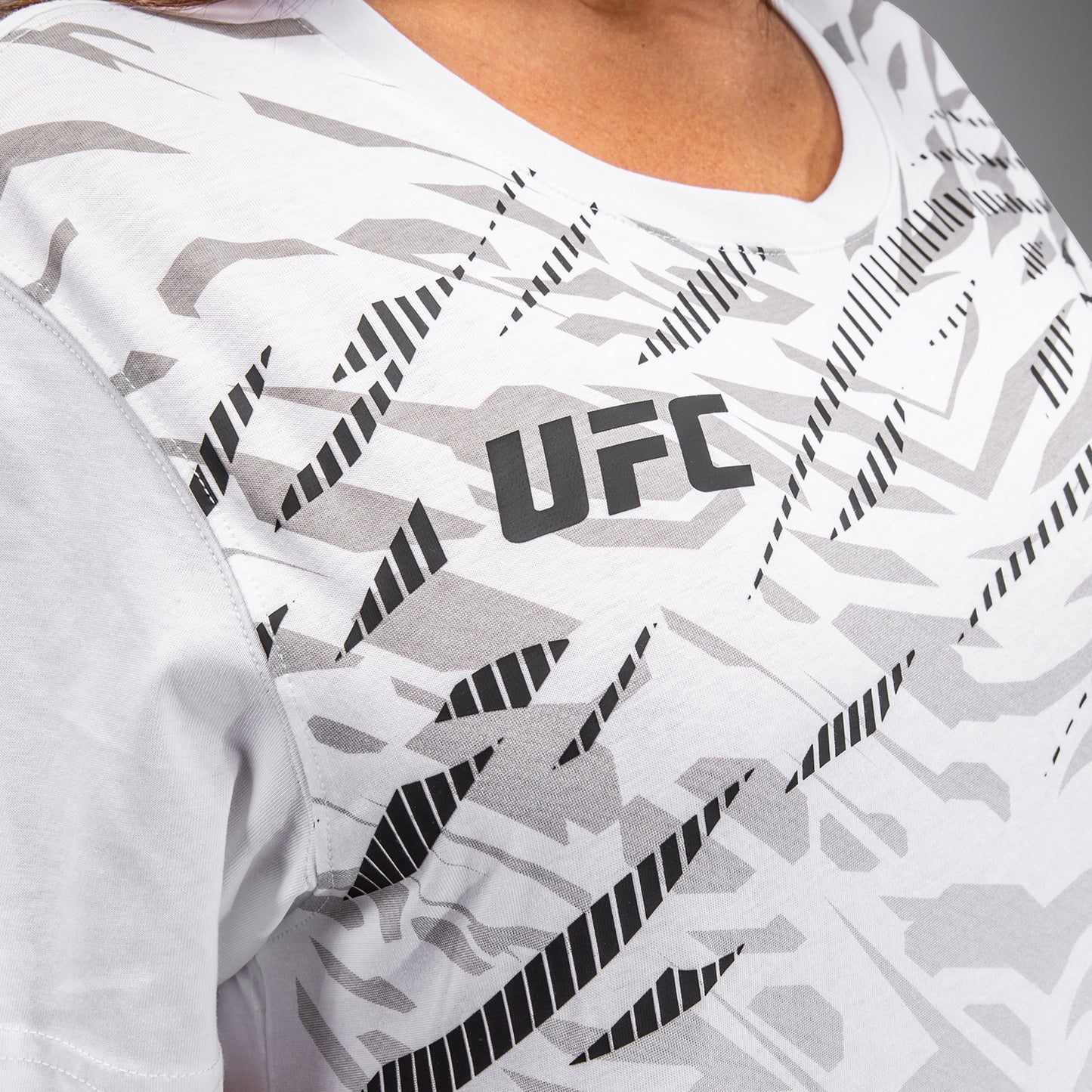 UFC Fusion by Venum Replica Women’s Short Sleeve T-Shirt - White
