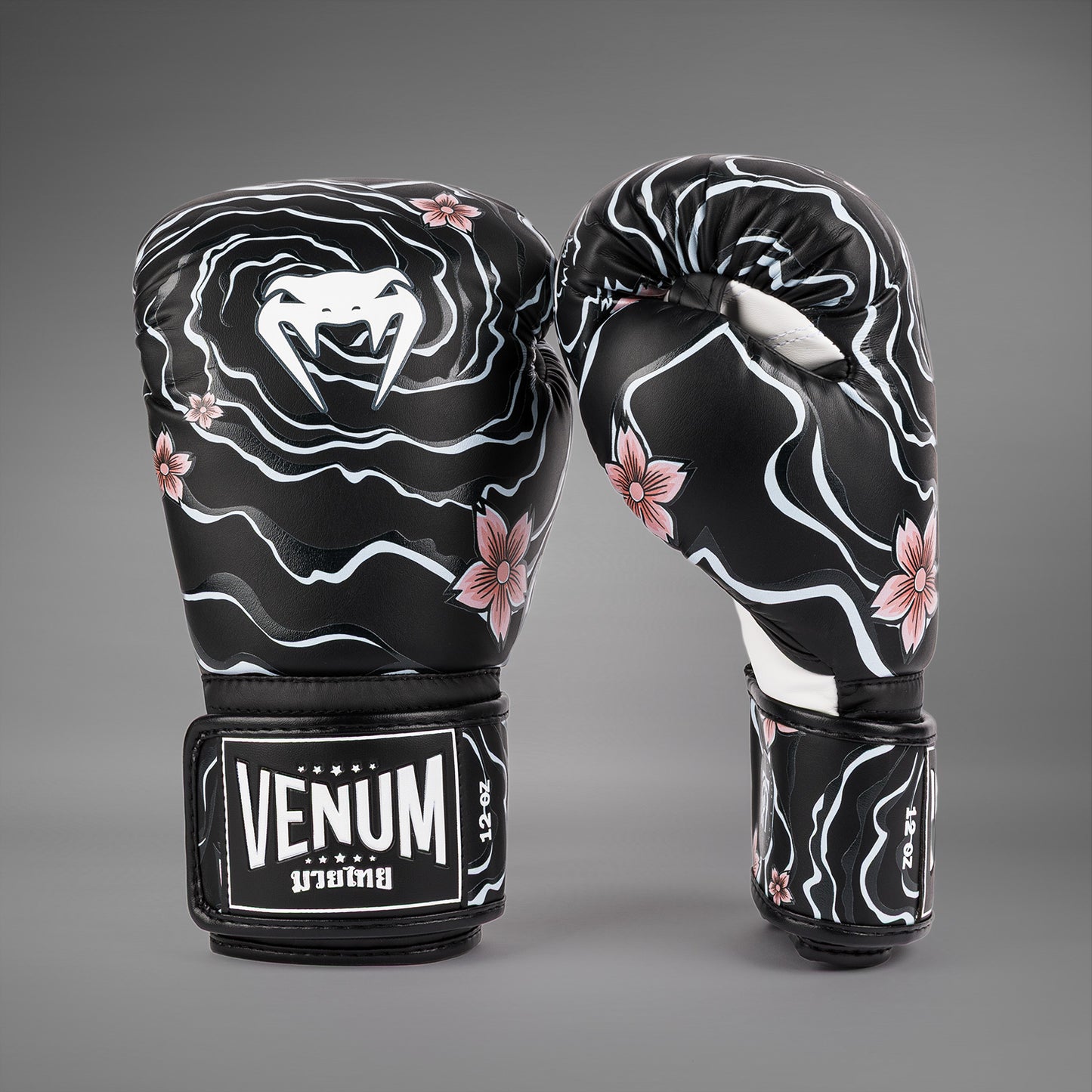 Venum X Tawanchay Boxing gloves Black/White