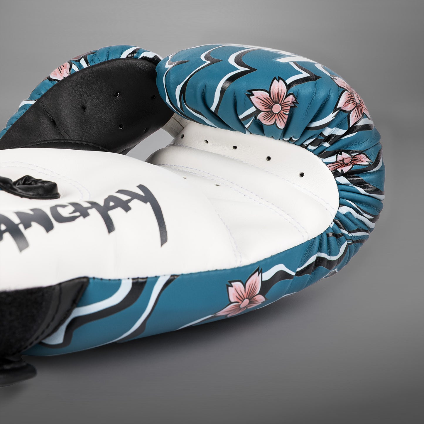 Venum X Tawanchay Boxing Gloves Blue/White