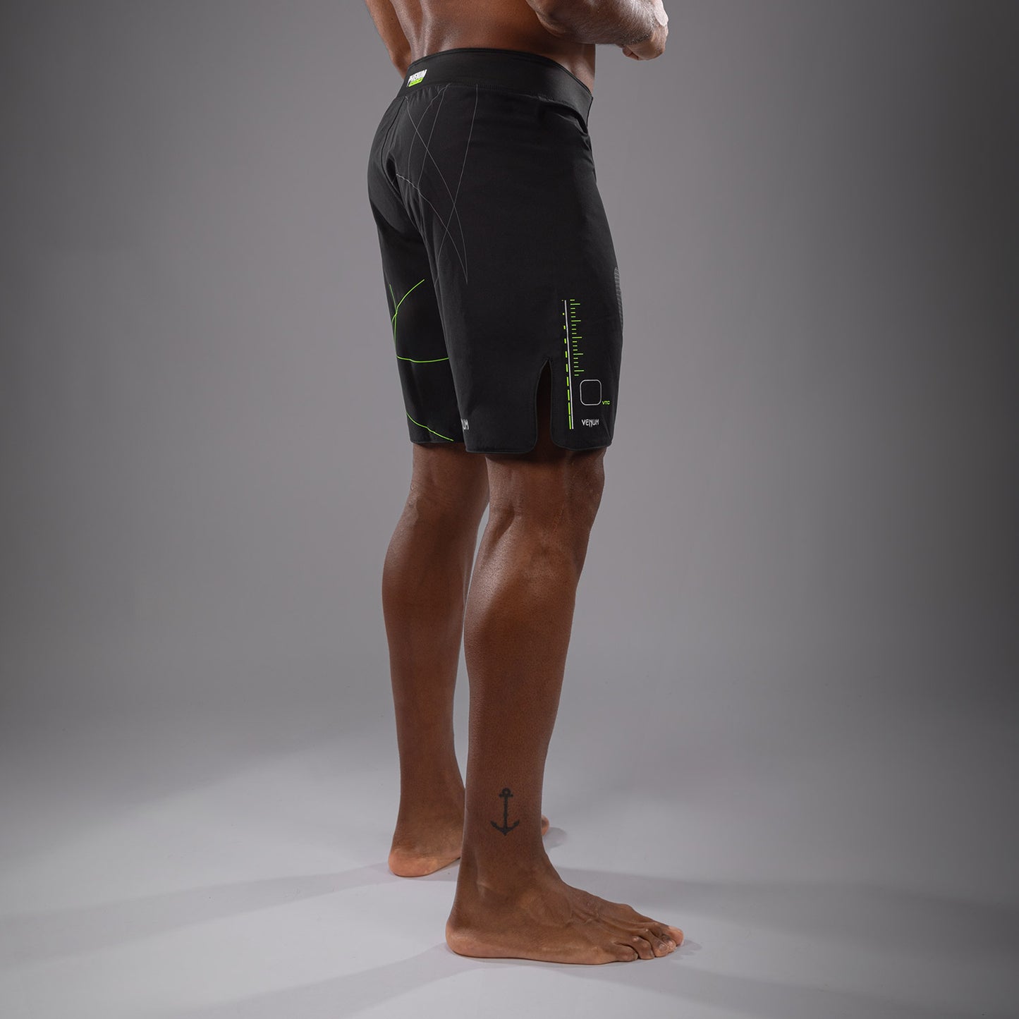 Venum Training Camp 4.0 Fight Short - Black/Neon Green