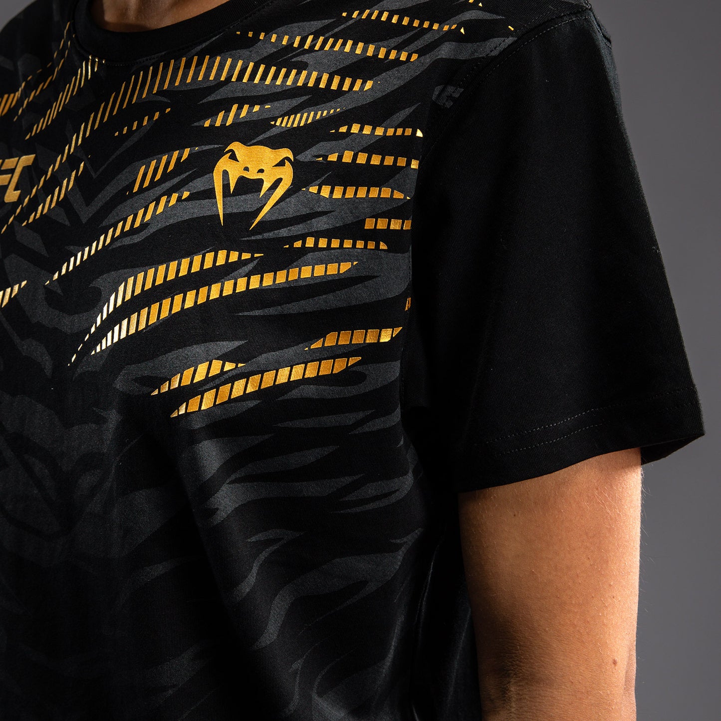 UFC Fusion by Venum Replica Women’s Short Sleeve T-Shirt - Champion