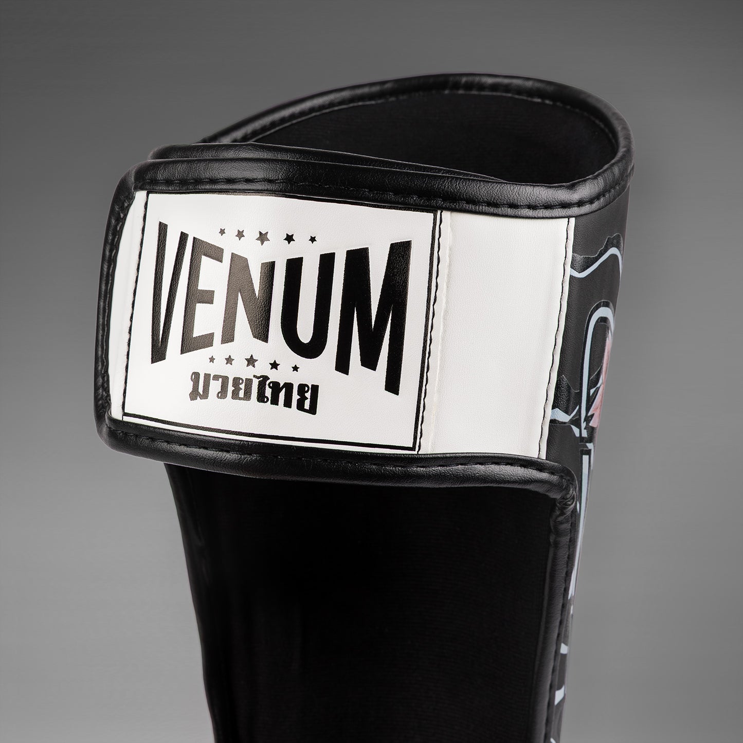 Venum x Tawanchay Shinguards Black/White