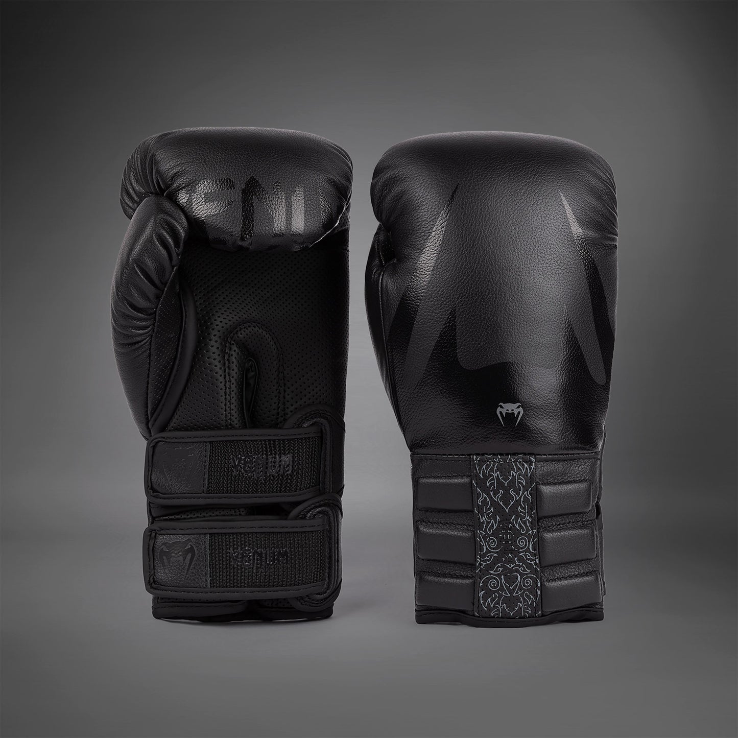 Venum Reverso Boxing Gloves - Black / Black
