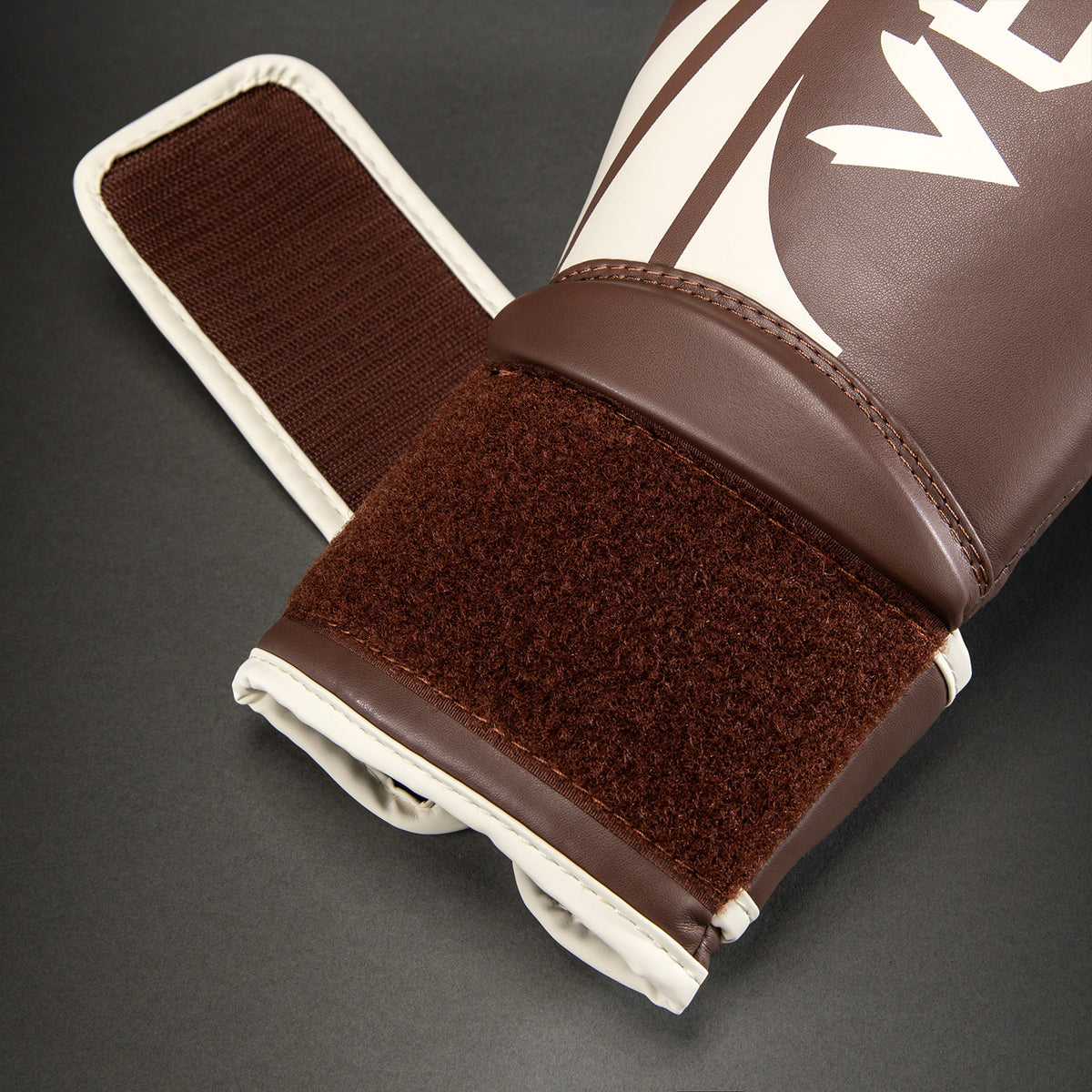 Venum Challenger 2.5 Boxing Gloves - Brown/Beige