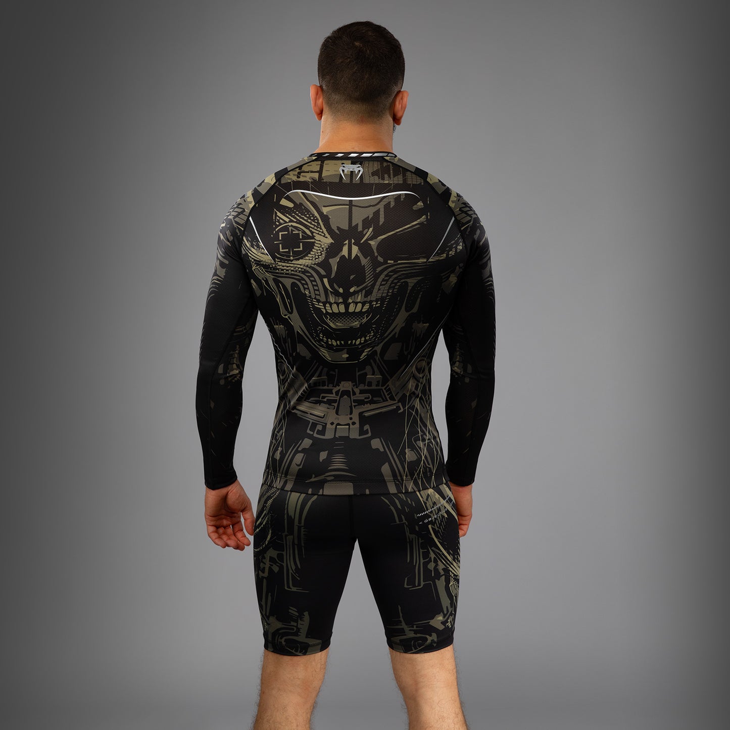 Venum Invader Long Sleeve Rashguard - Black/Sand