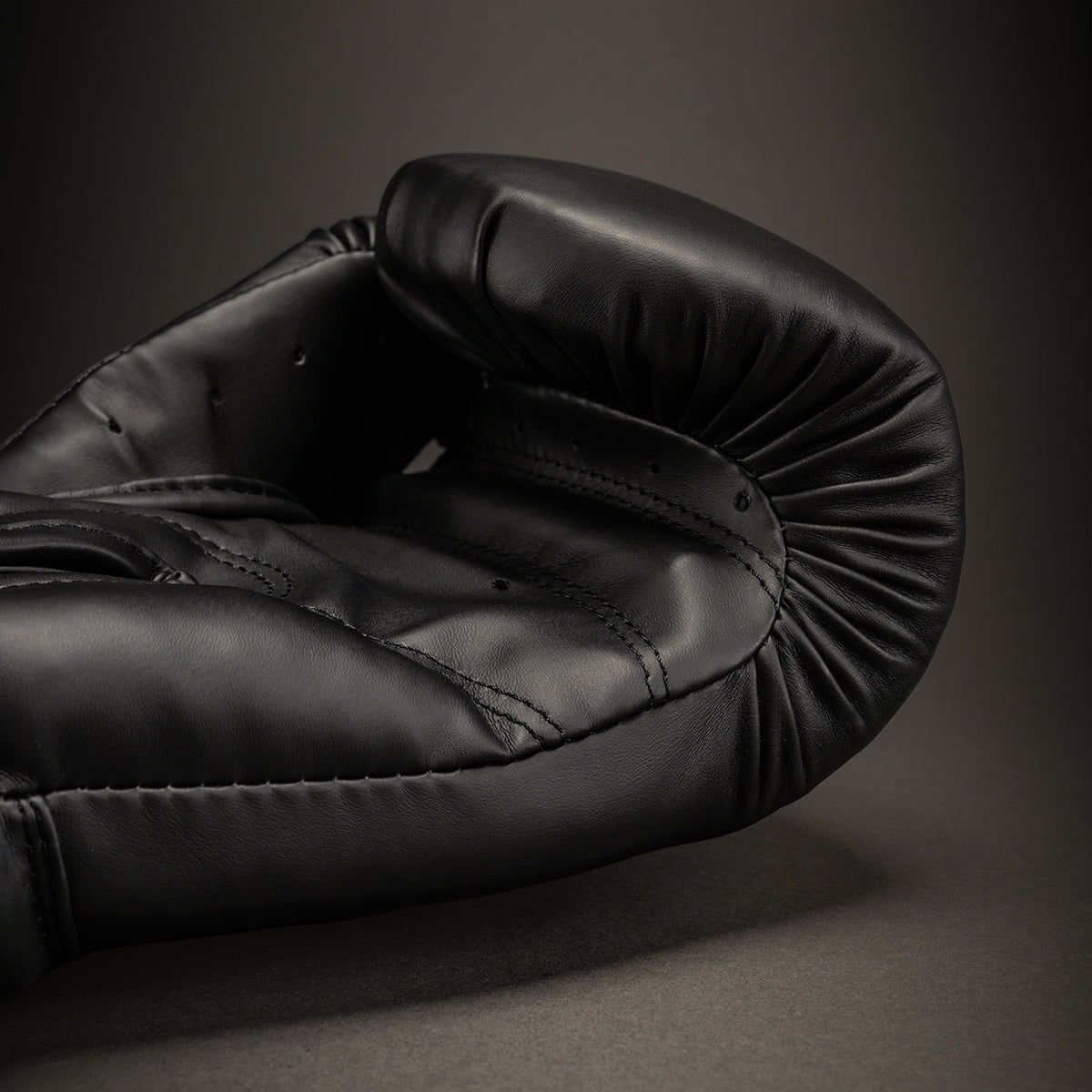 Venum Contender 1.5 Boxing Gloves - Black/Copper