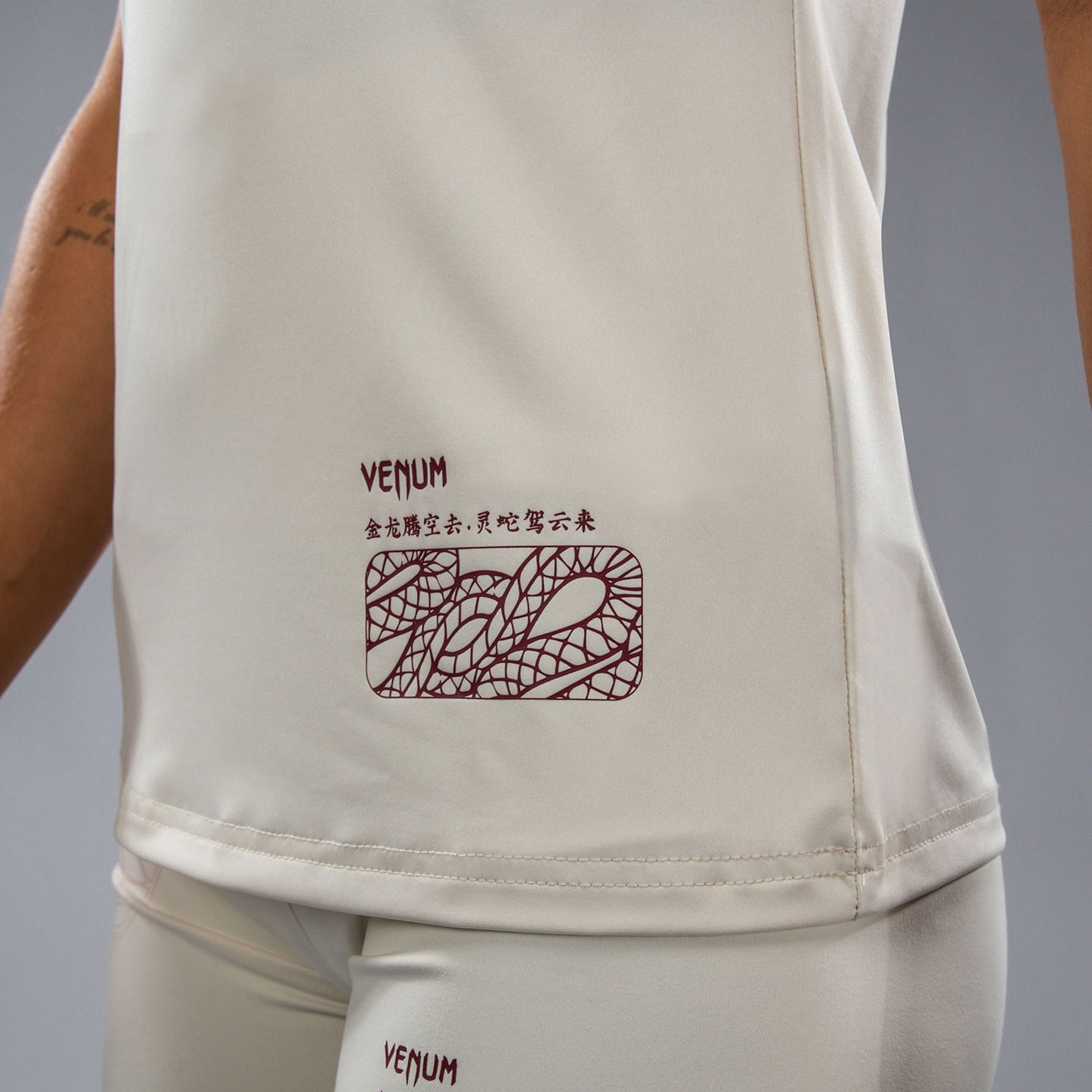 Venum Serpenti Women’s Dry-Tech T-Shirt - Ivory/Burgundy