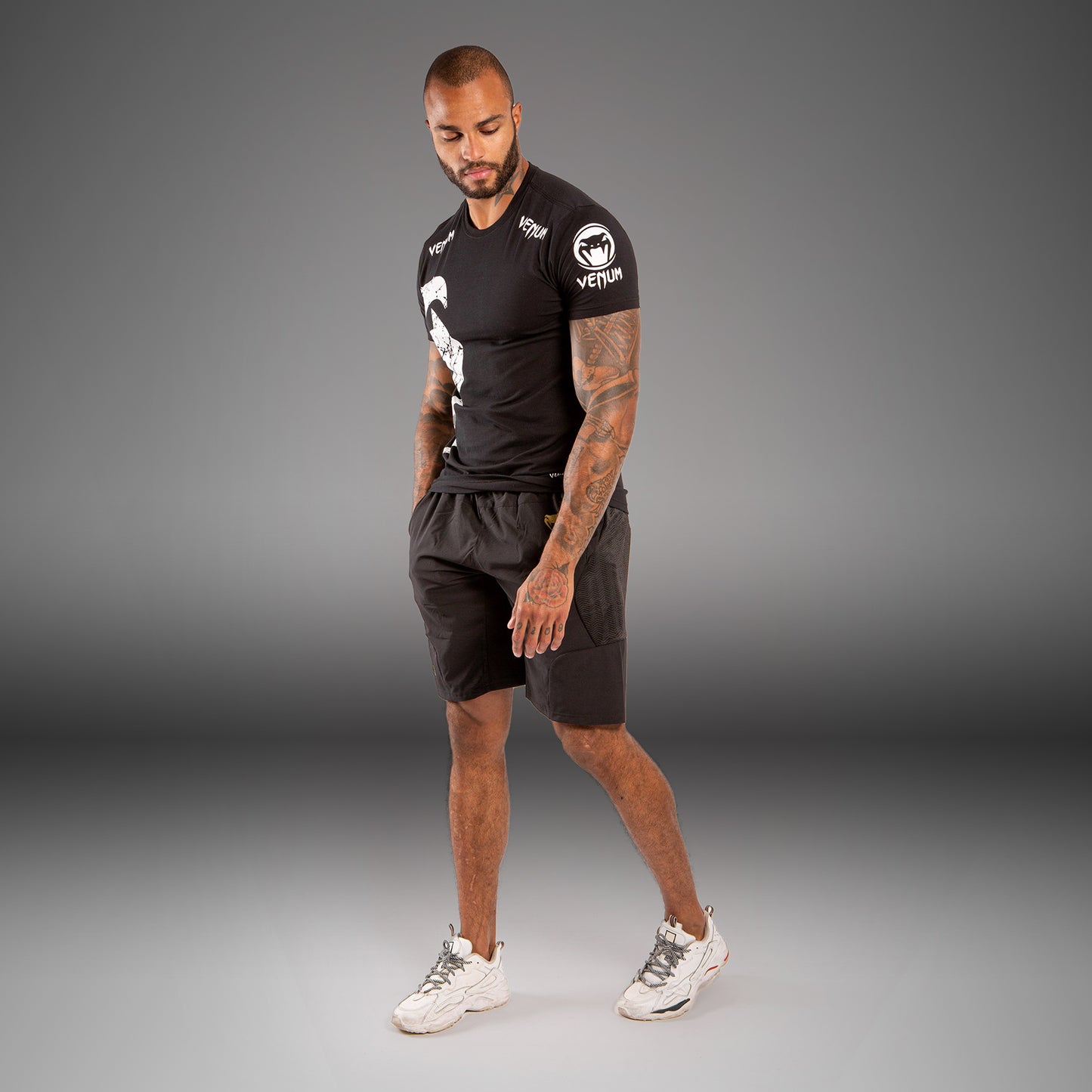 Venum Giant T-shirt - Black