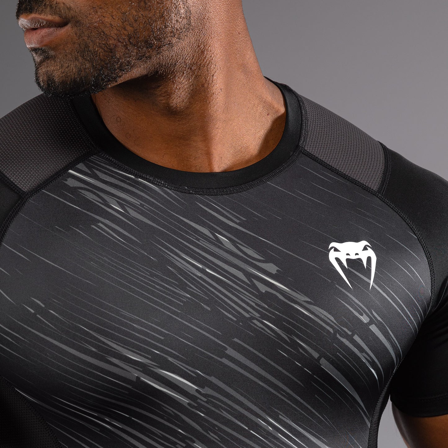 Venum Rapid Short Sleeve Rashguard - Black/Storm Grey