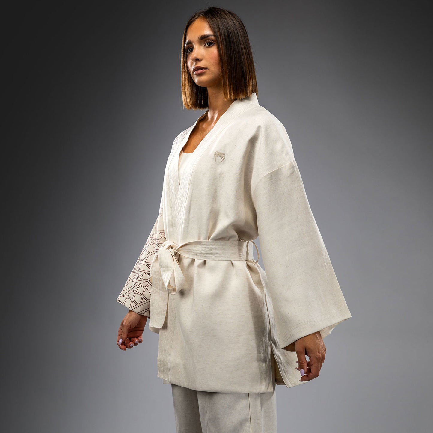 Venum Serpenti Women’s Jacket - Ivory/Burgundy