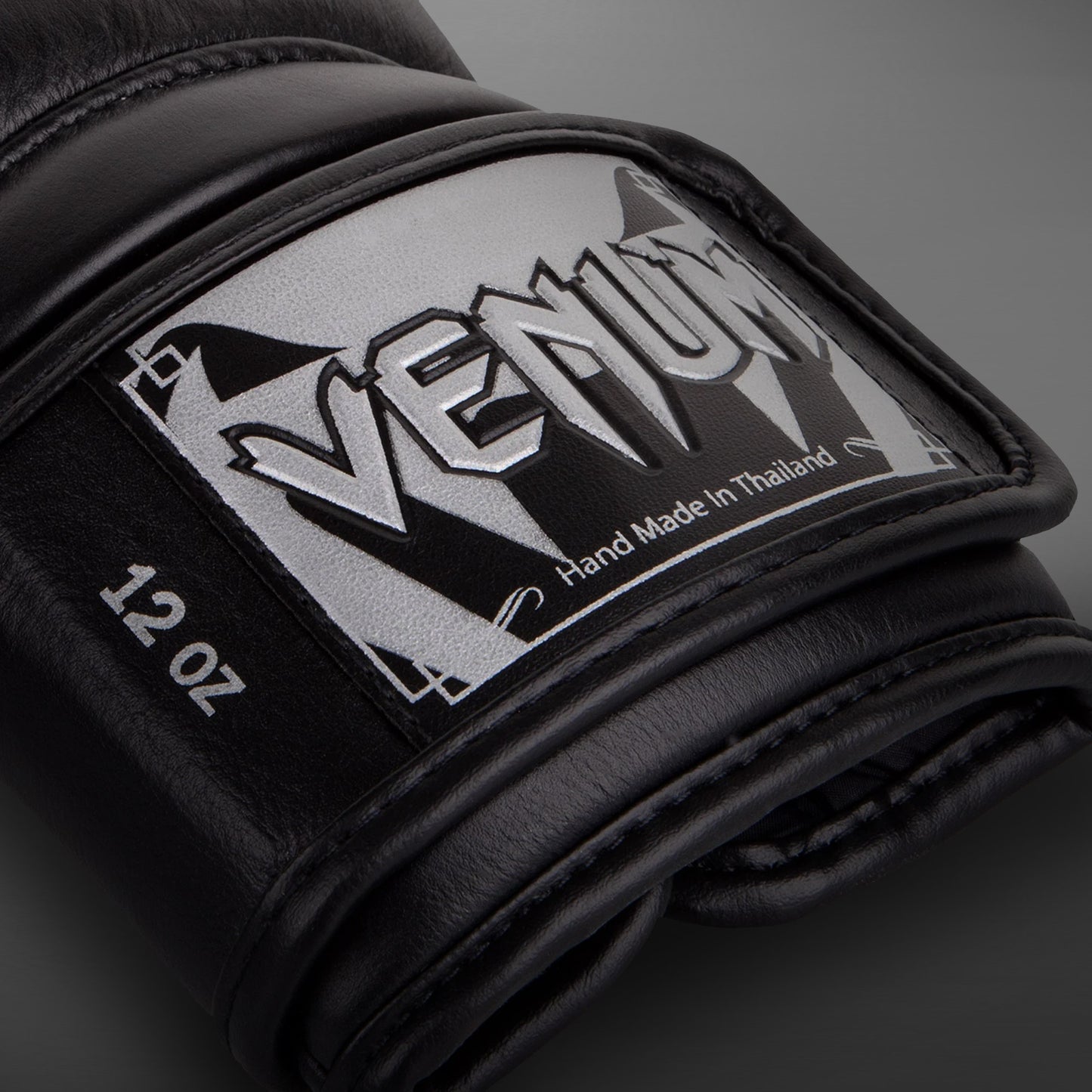 Venum Giant 3.0 Boxing Gloves - Nappa Leather - Black/Silver