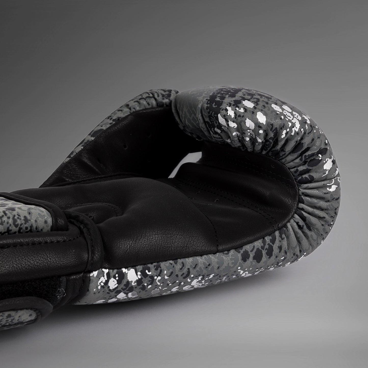 Venum Amazonia Boxing Gloves - Dark grey