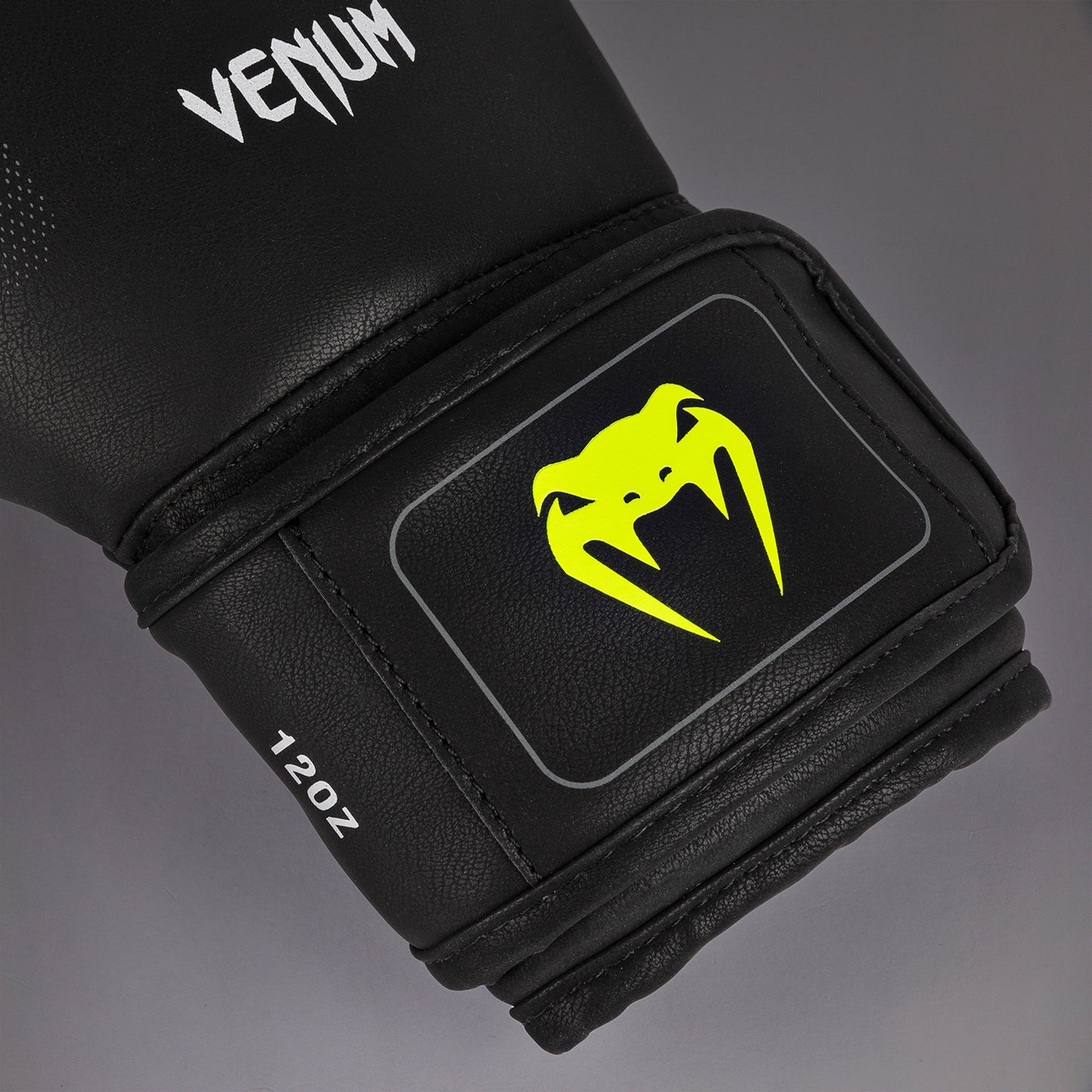 Venum Training Camp 4.0 Boxing Gloves - Black/Neon Green