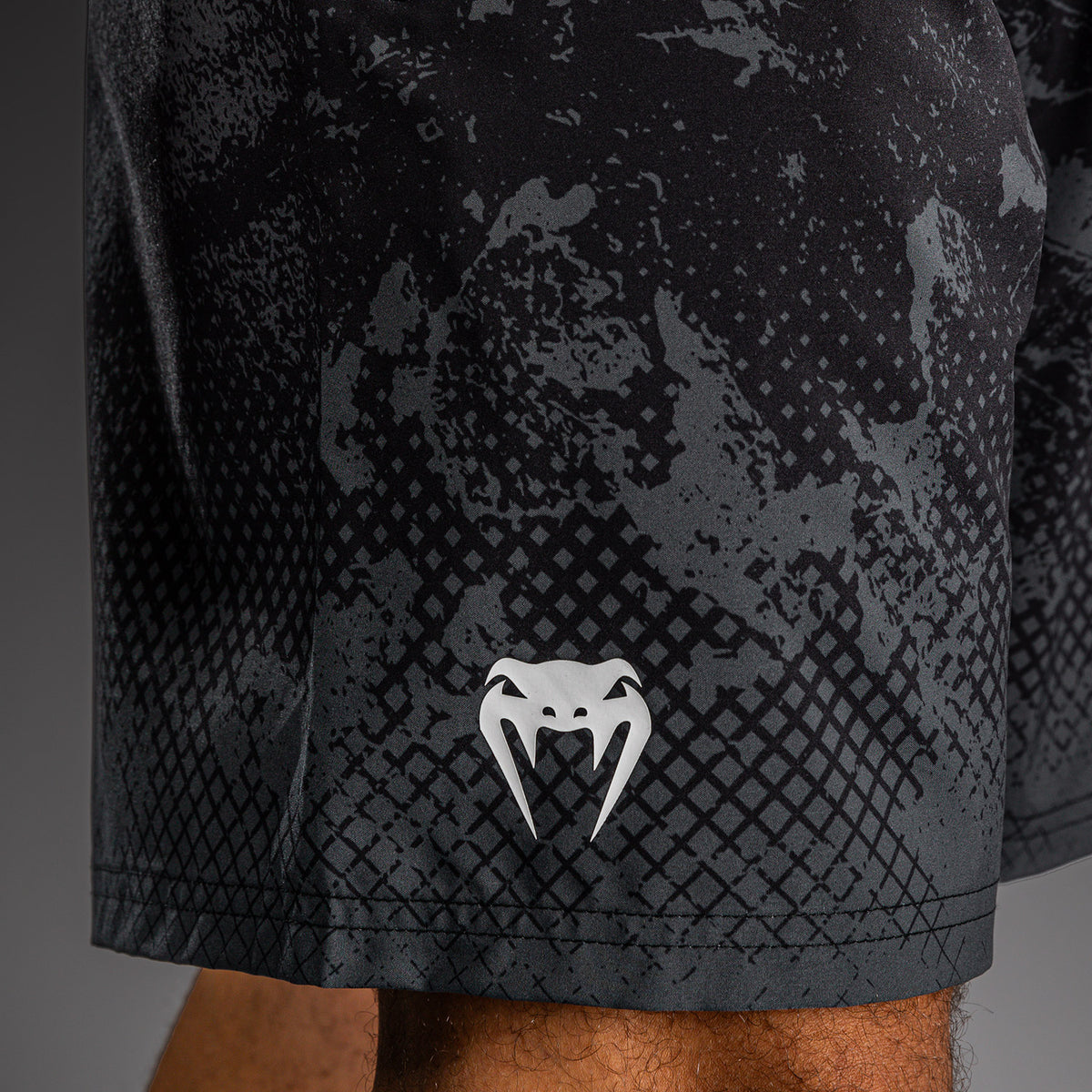 Venum x Batman Training Shorts - Black/Grey/White