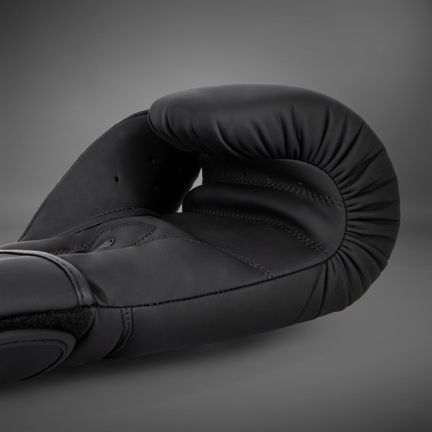 Venum ボクシンググローブ Contender 1.5 8oz Venum Contender 1.5 Boxing Gloves - Black/Black - Venum