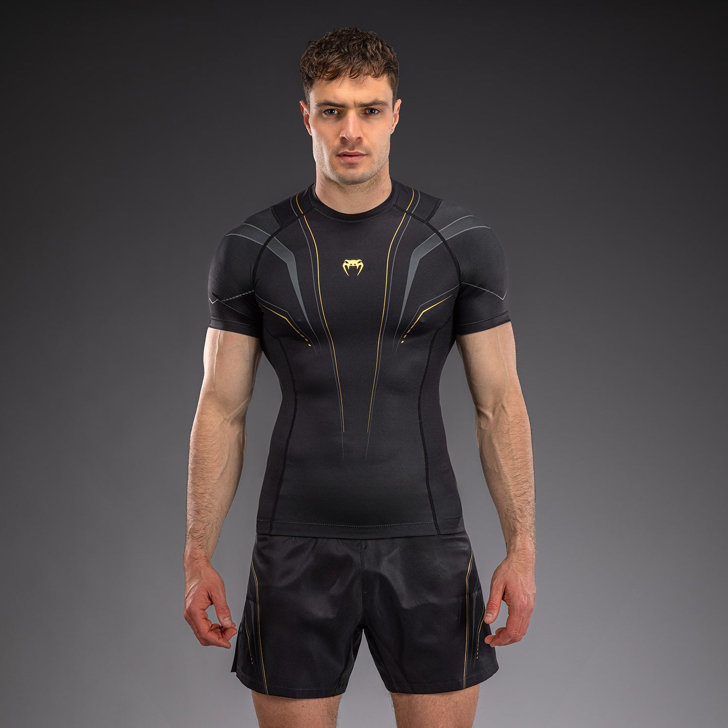 Venum Streamline Short Sleeve Rashguard - Black/Gold