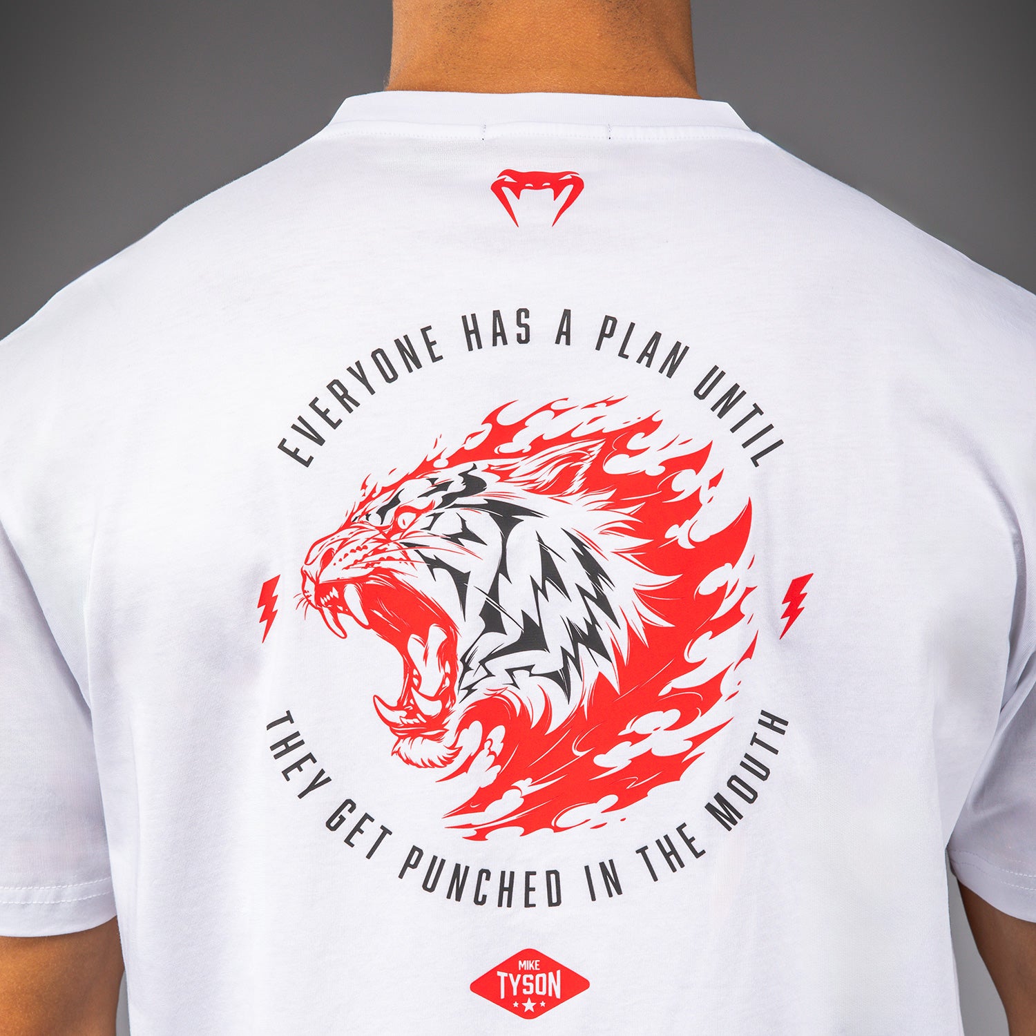 Venum x Mike Tyson Tiger　ベナム　マイク・タイソン 457a81aa7ad2a0ab9834e2643aafb1
