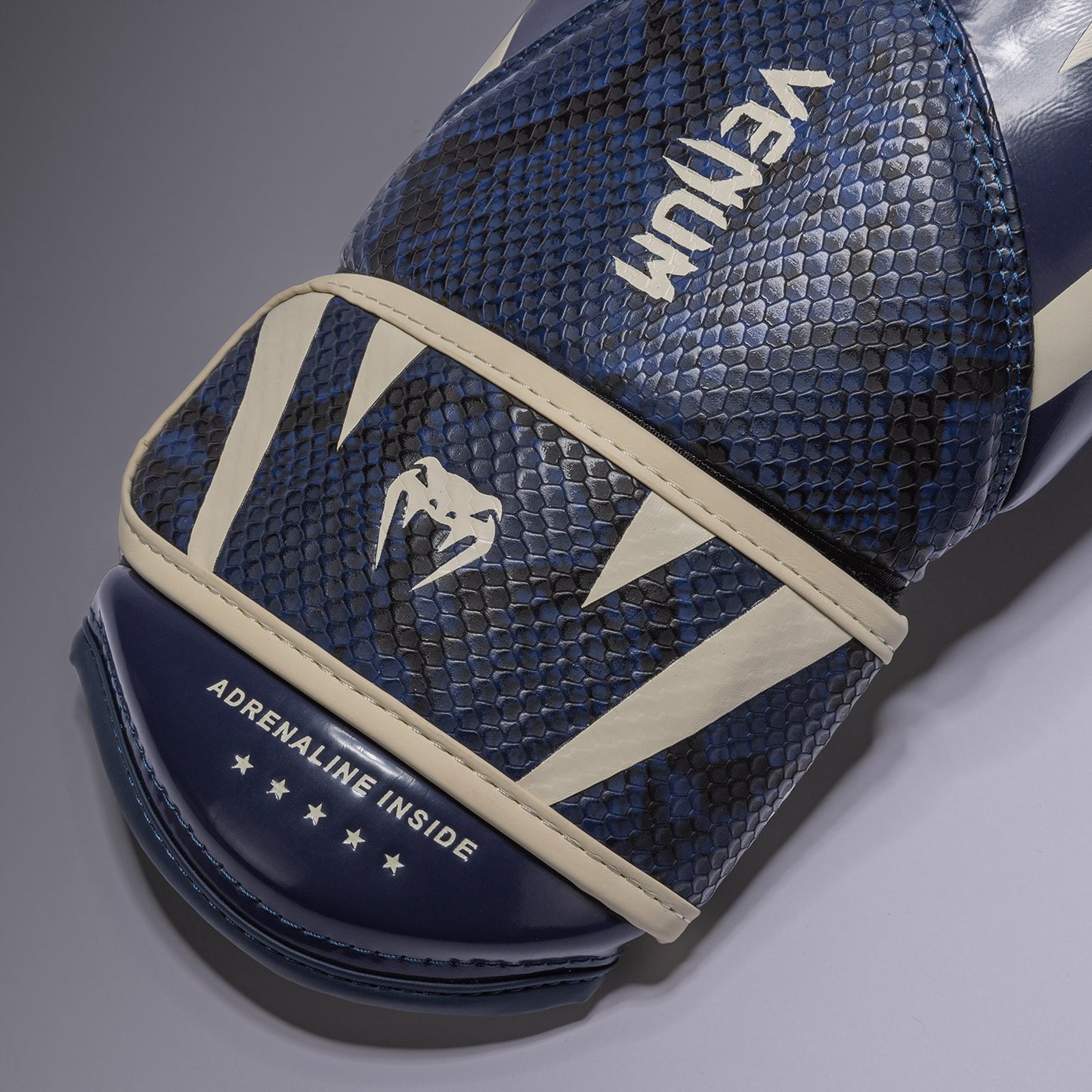 Venum Challengers 4.0 Scales Boxing Gloves - Midnight Blue