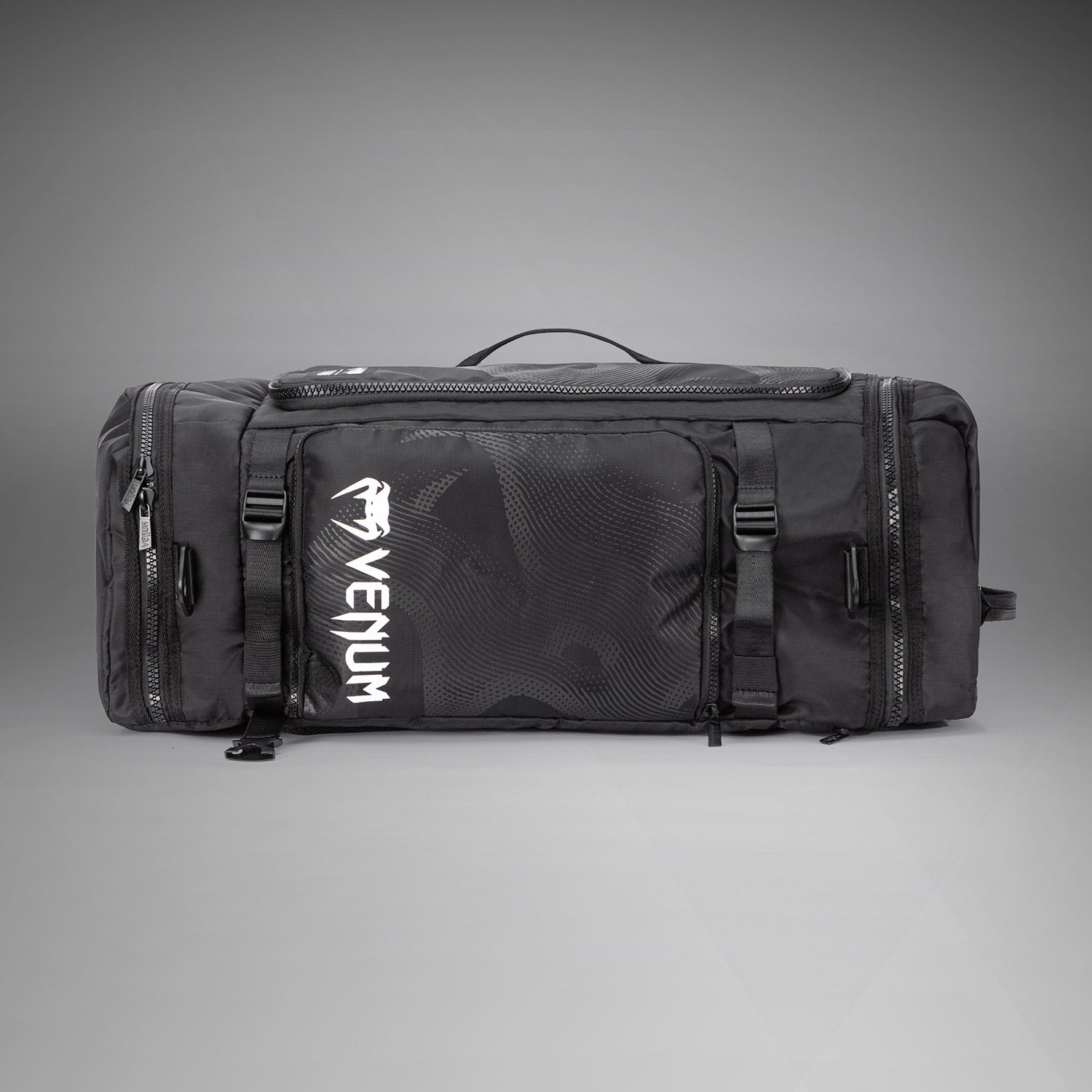 Venum Shockwave コンバーチブルスポーツバッグ 60L ブラック 051ddba97928aea046a3916de35909