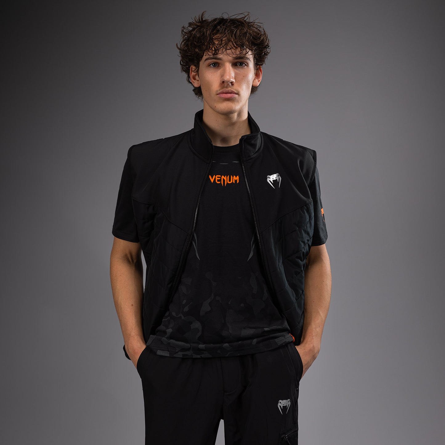 Venum Paddock Softshell Jacket Short Sleeves - Black