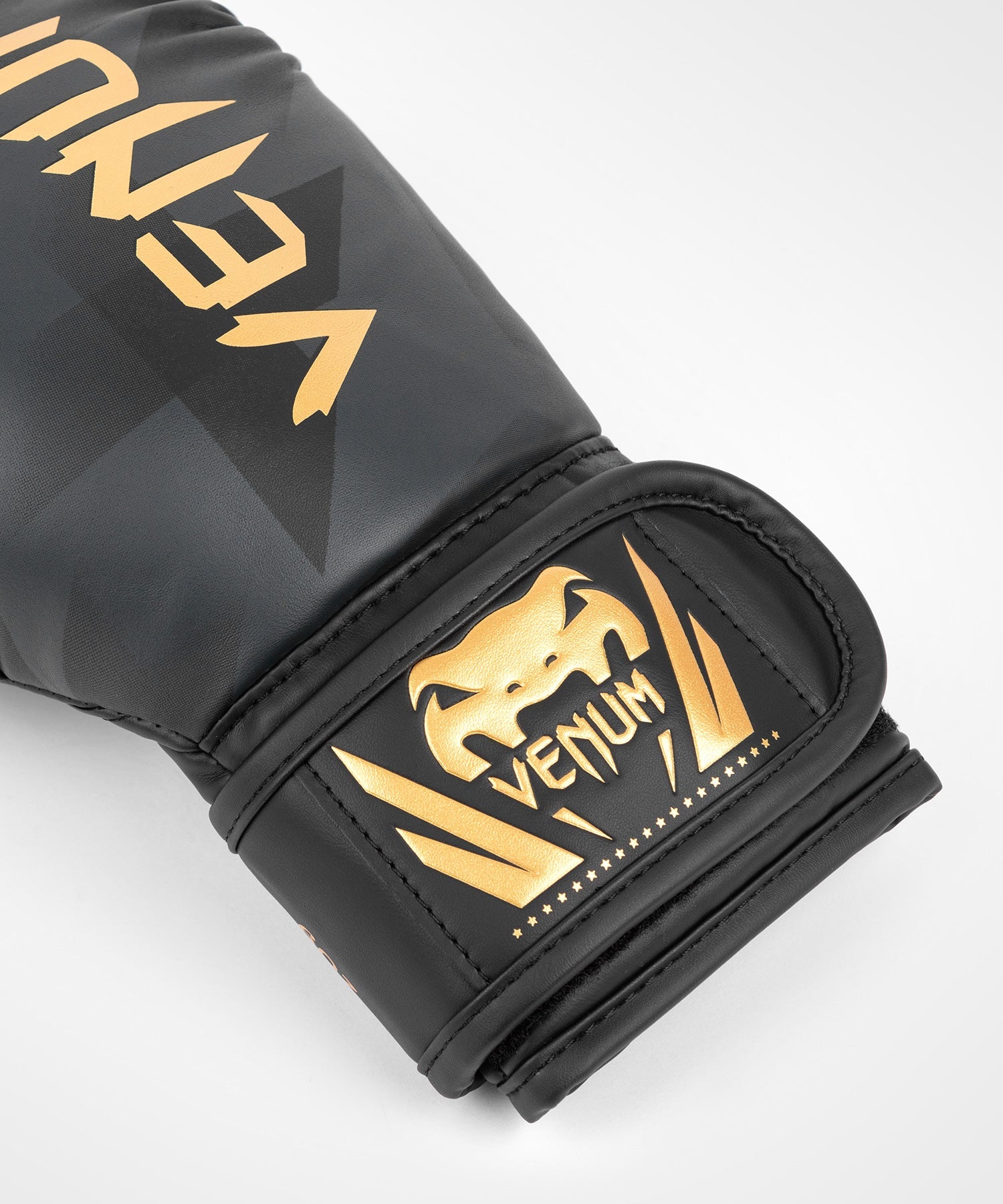 Venum kids gloves online