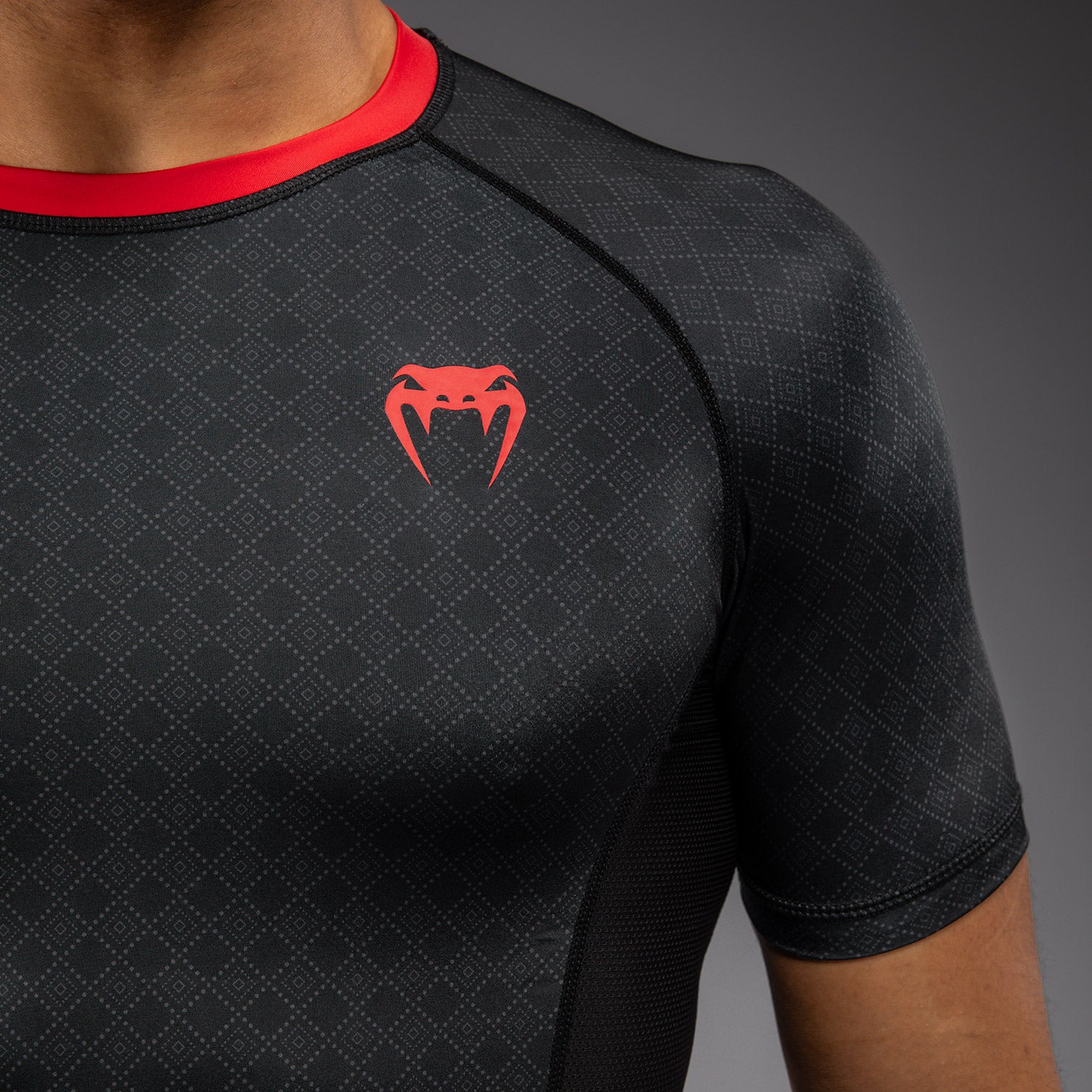 Venum x Roger Gracie Signature 半袖ラッシュガード - ブラック