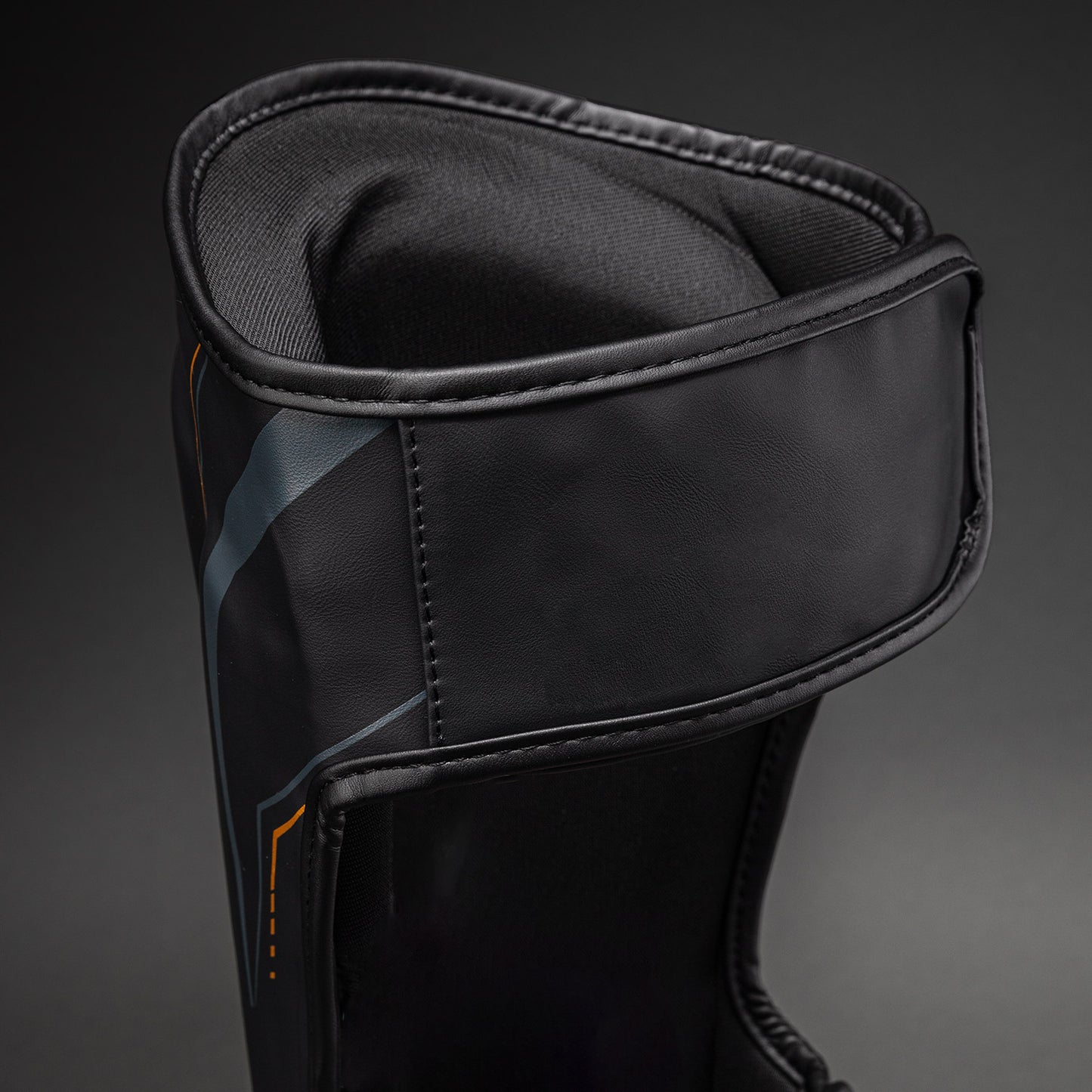 Venum Streamline Shin Guards - Black/Gold