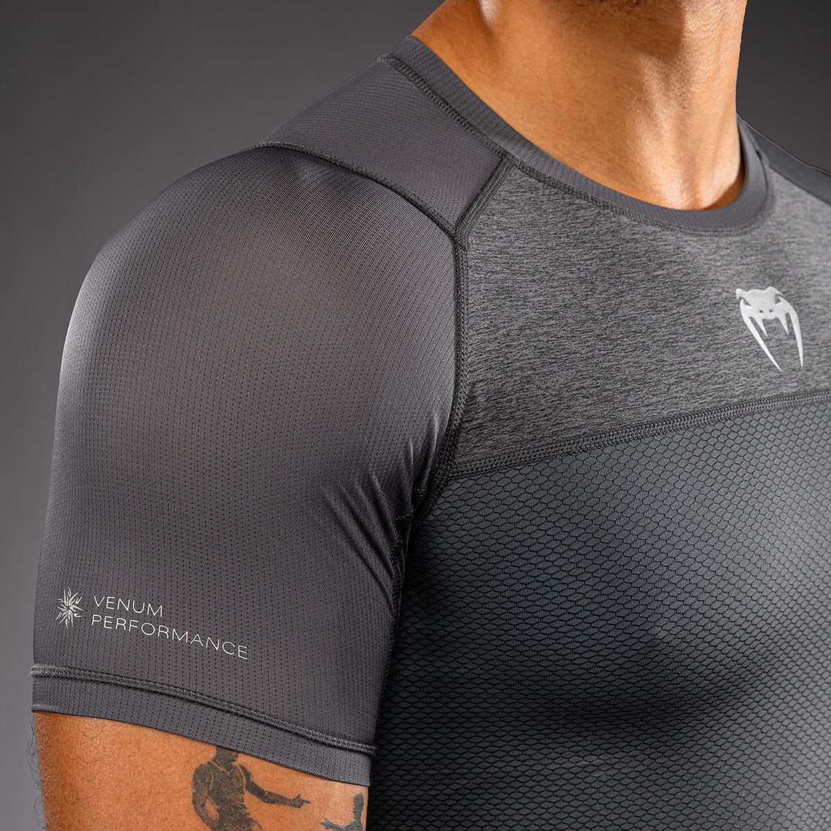Venum G-Fit Scale Short Sleeve Rashguard - Grey