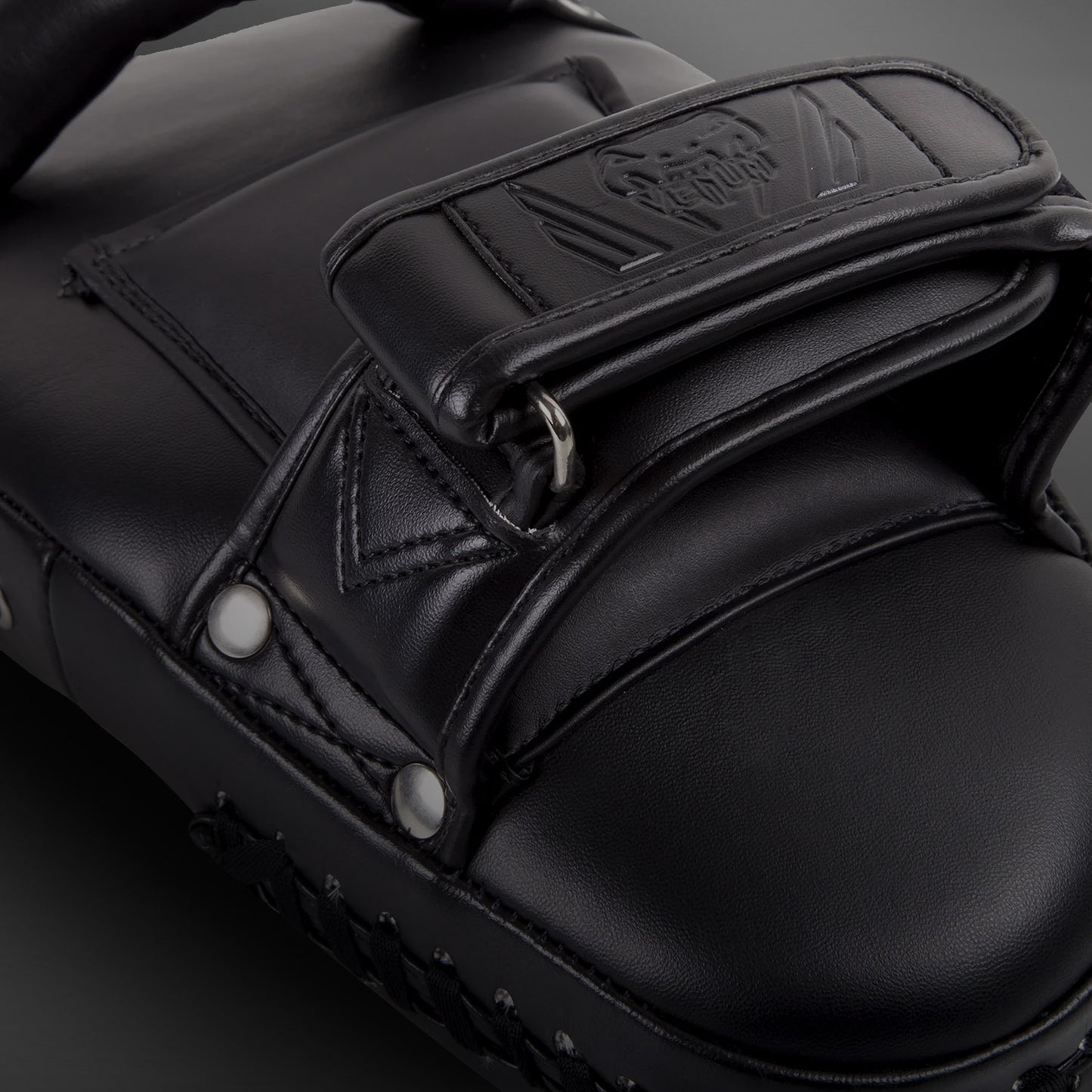 Venum Elite Big Focus Mitts - Black/Black