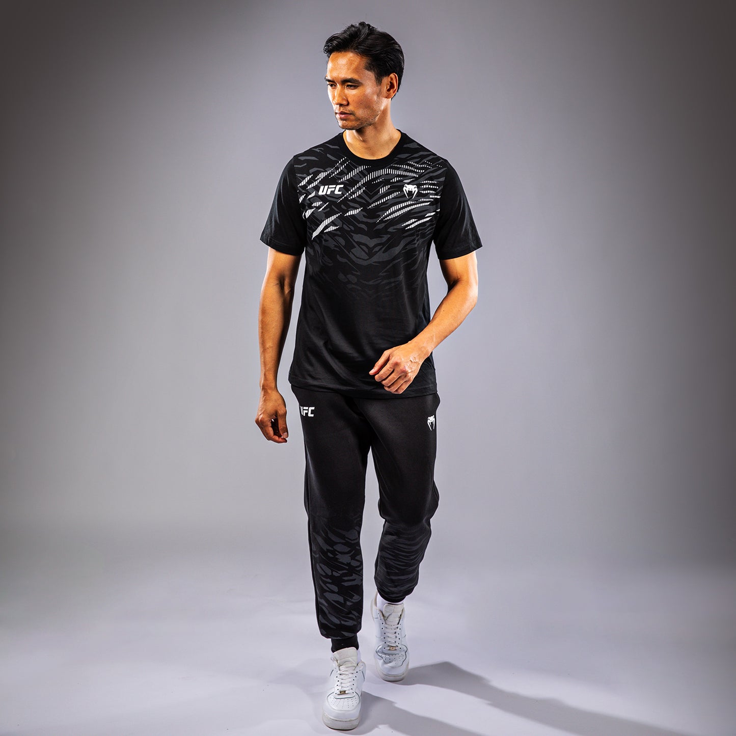 UFC Fusion by Venum Men’s Replica Short Sleeve T-Shirt - Black
