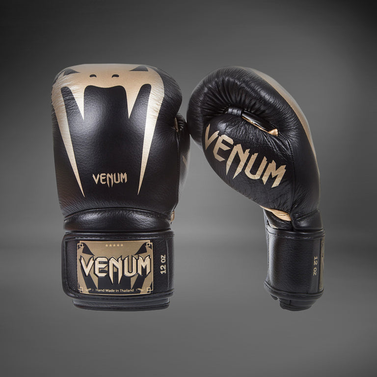 Venum Giant 3.0 Boxing Gloves - Nappa Leather Black Gold - Venum Asia