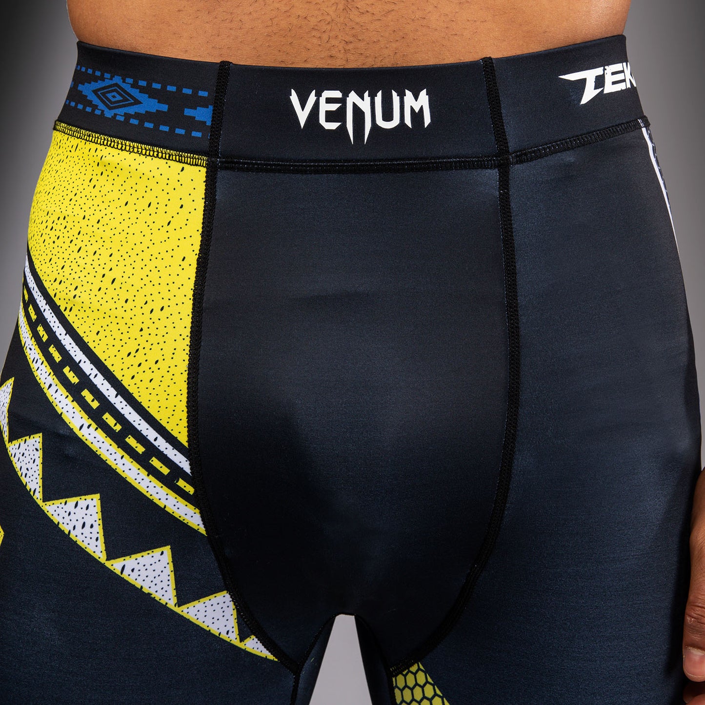 Venum x TEKKEN 8 Spats - King - Black/Yellow