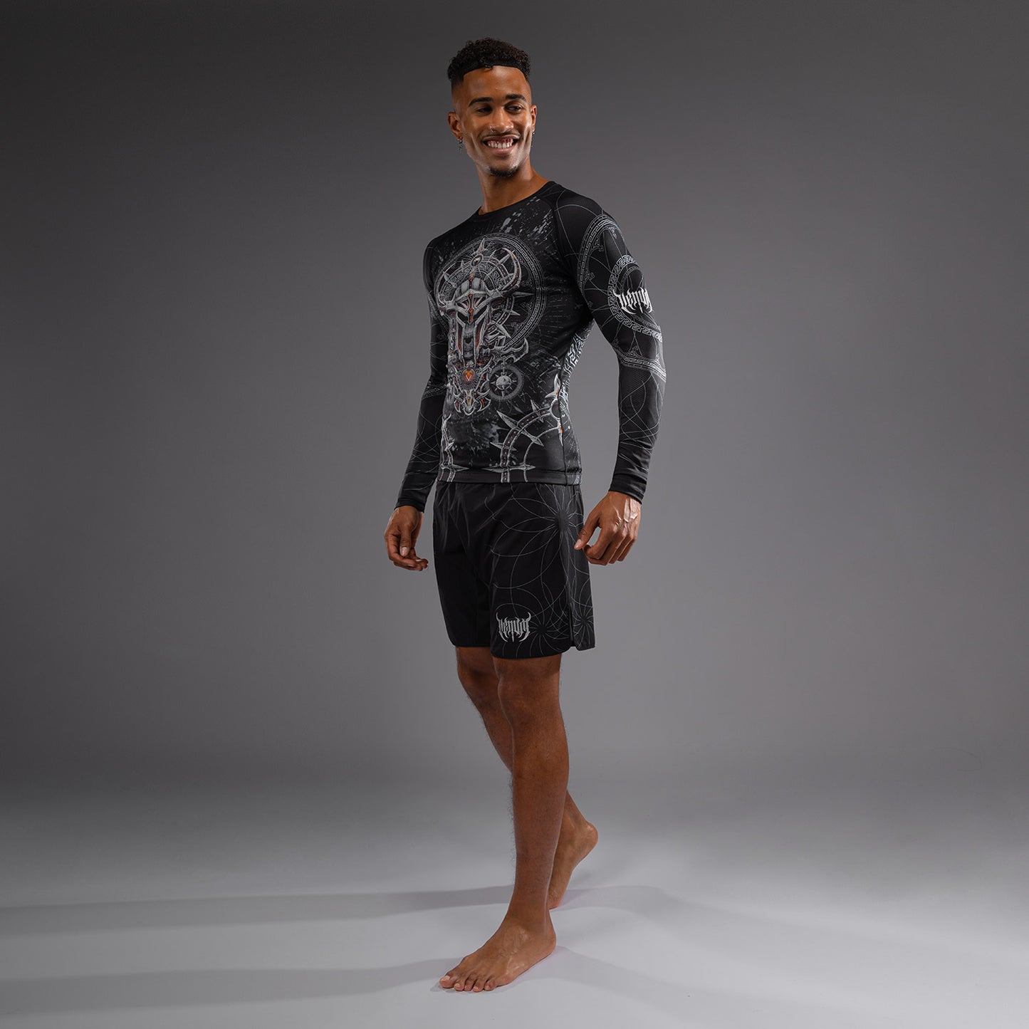 Venum Gladiator 5.0 Men's Long Sleeve Rashguard - Black/Silver