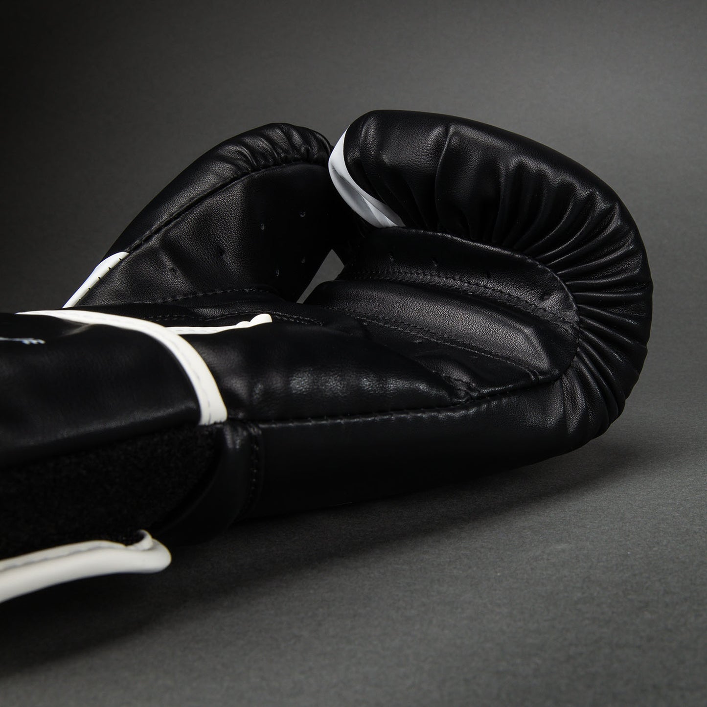 Venum Challenger 2.5 Boxing Gloves – Black/White