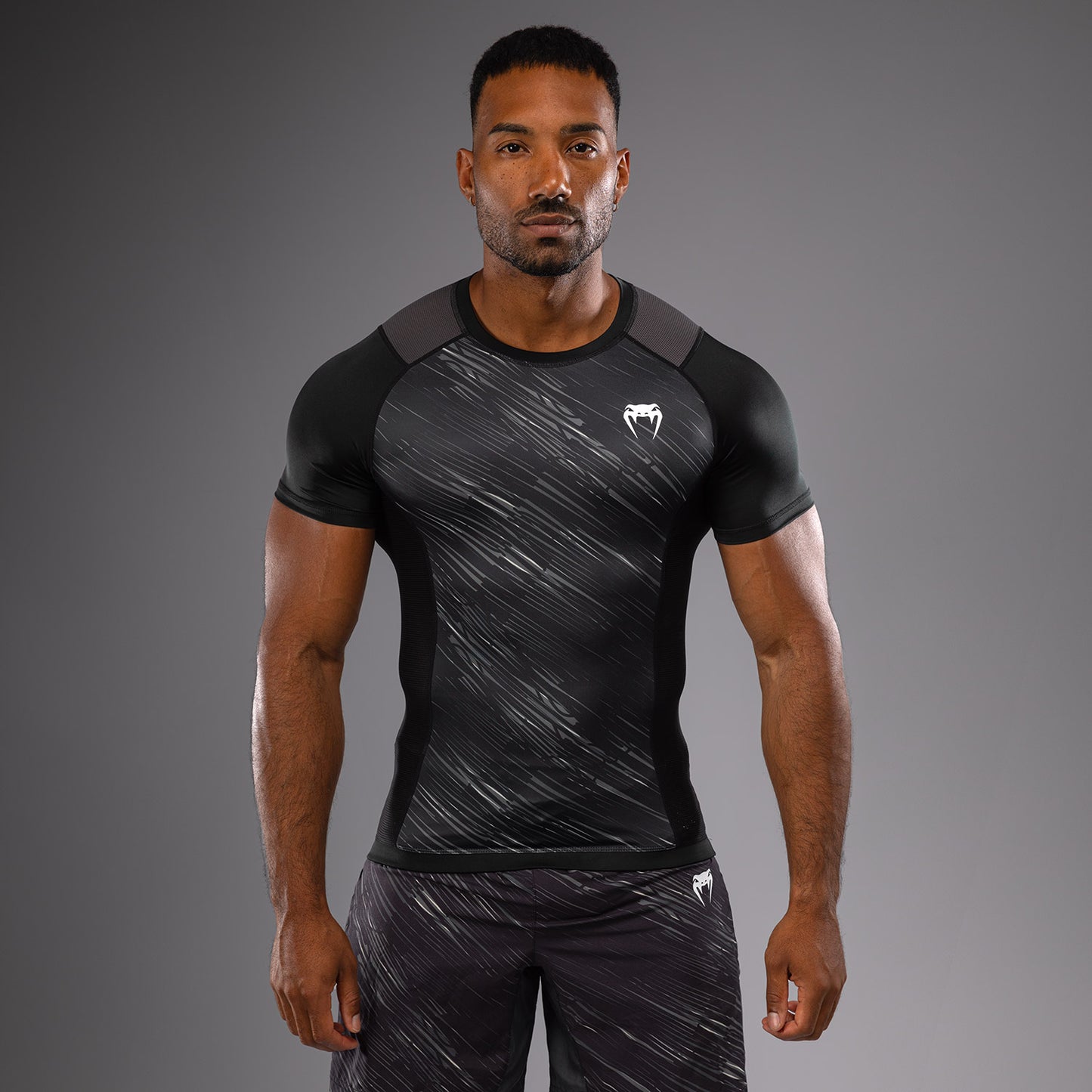 Venum Rapid Short Sleeve Rashguard - Black/Storm Grey