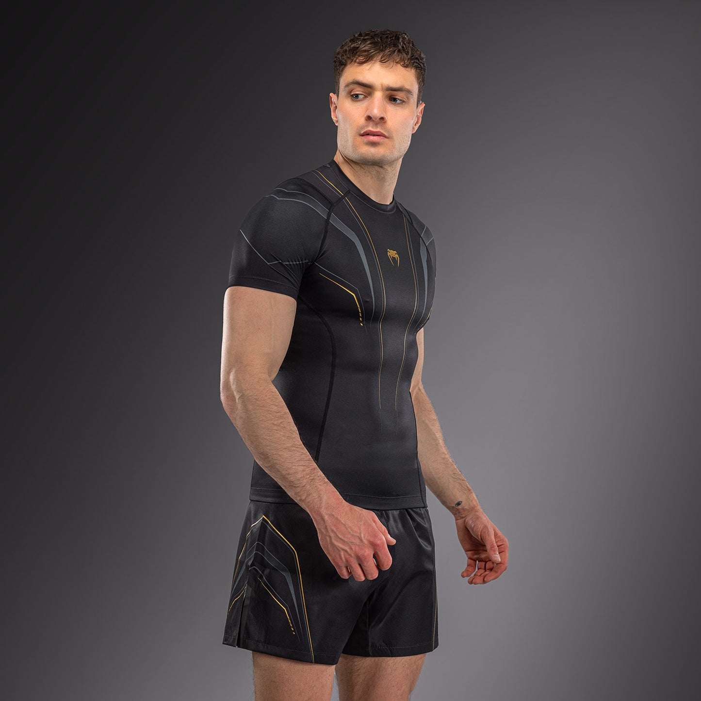 Venum Streamline Short Sleeve Rashguard - Black/Gold