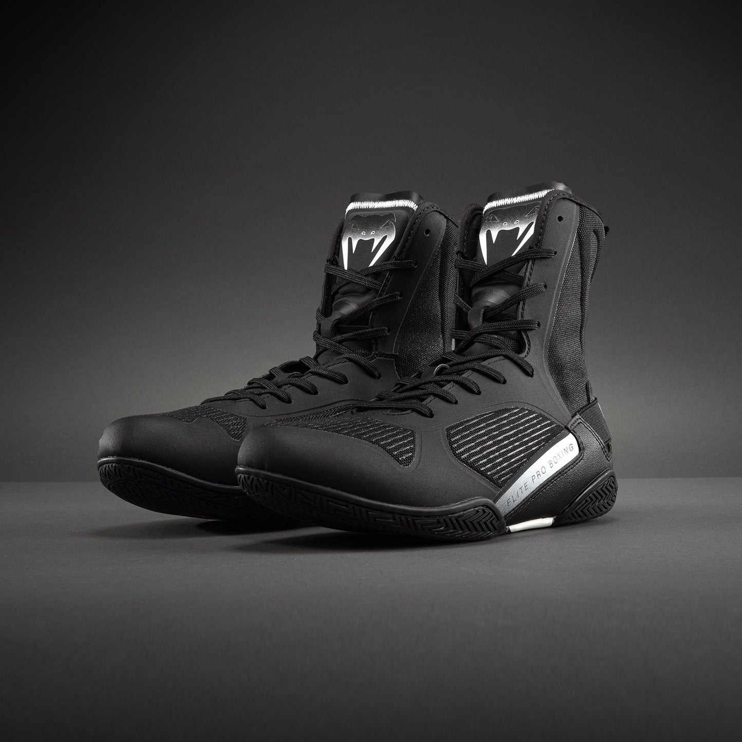 Venum Elite Neo Boxing Shoes - Black/White