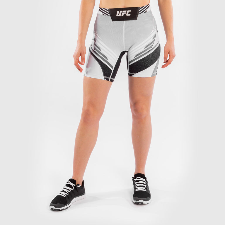 Noche UFC By Venum Authentic Fight Night Men’s Vale Tudo Short - Black