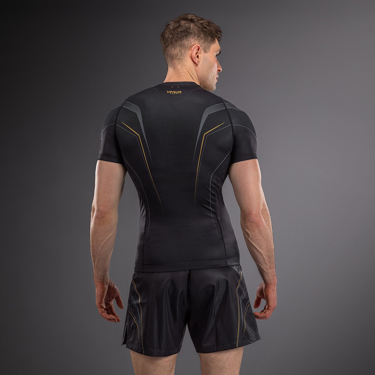Venum Streamline Short Sleeve Rashguard - Black/Gold