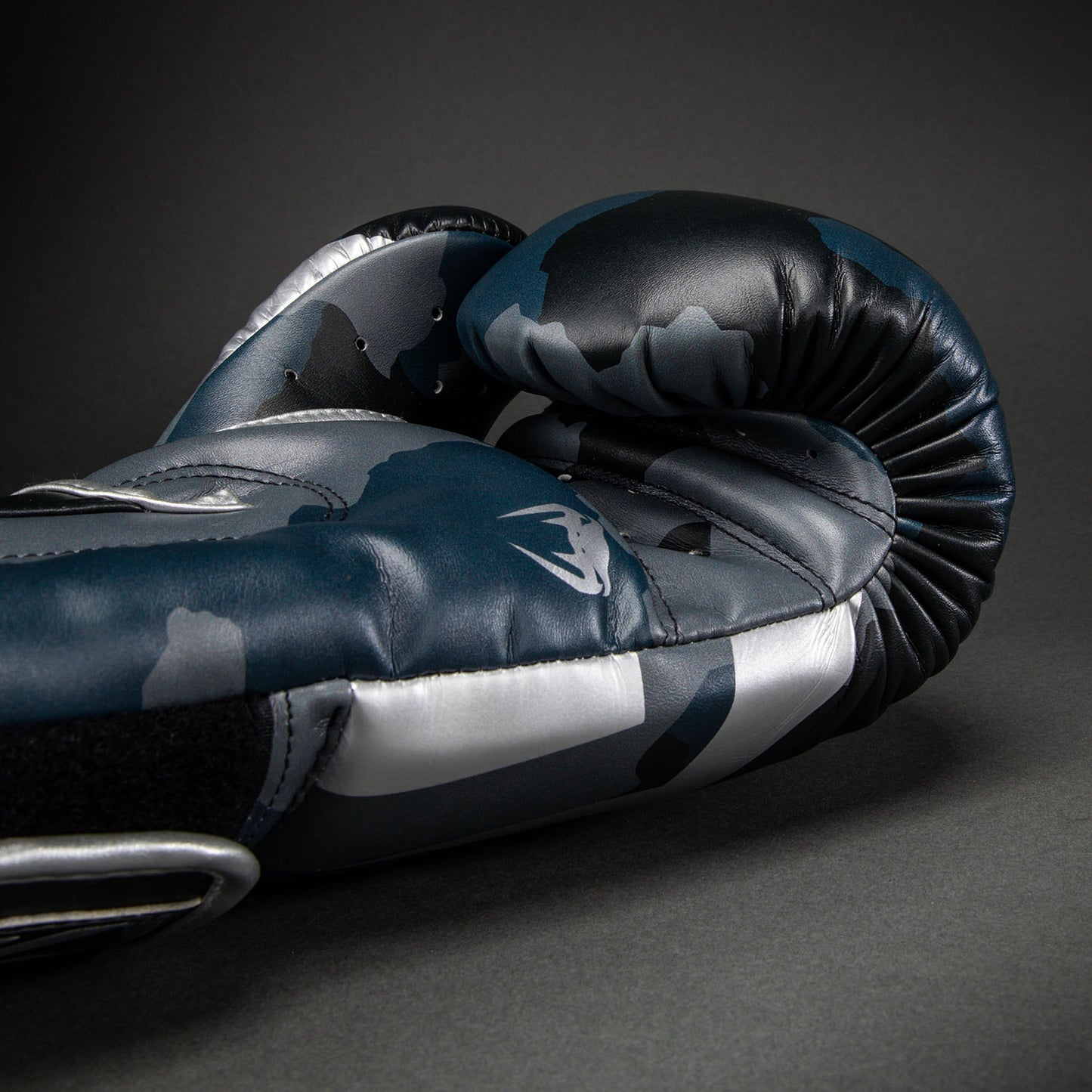 Venum Elite Camo Boxing Gloves - Dark Navy/Blue