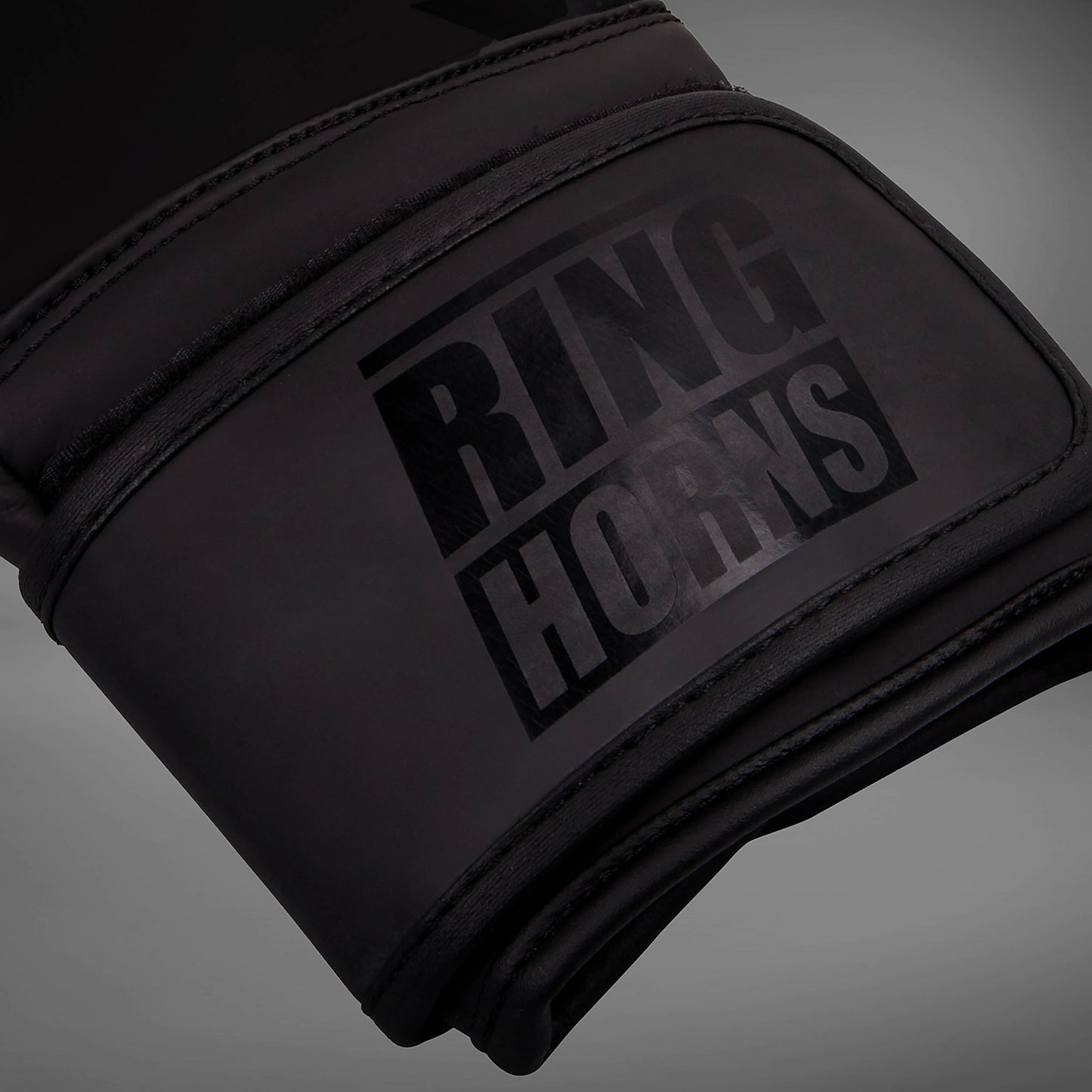 Ringhorns Charger by Venum Boxing Gloves – Black/Black