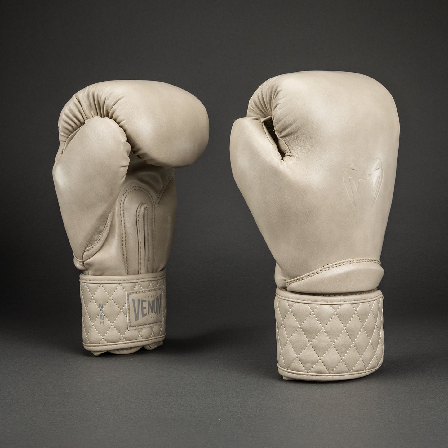 Venum Impact Classic Boxing Gloves - Ivory