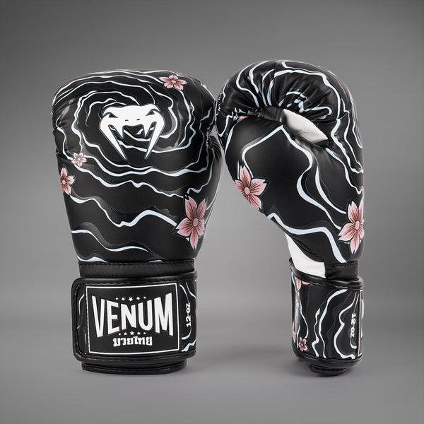 Venum Tawanchay ボクシンググローブ Venum X Tawanchay Boxing gloves Black/White - Venum Asia