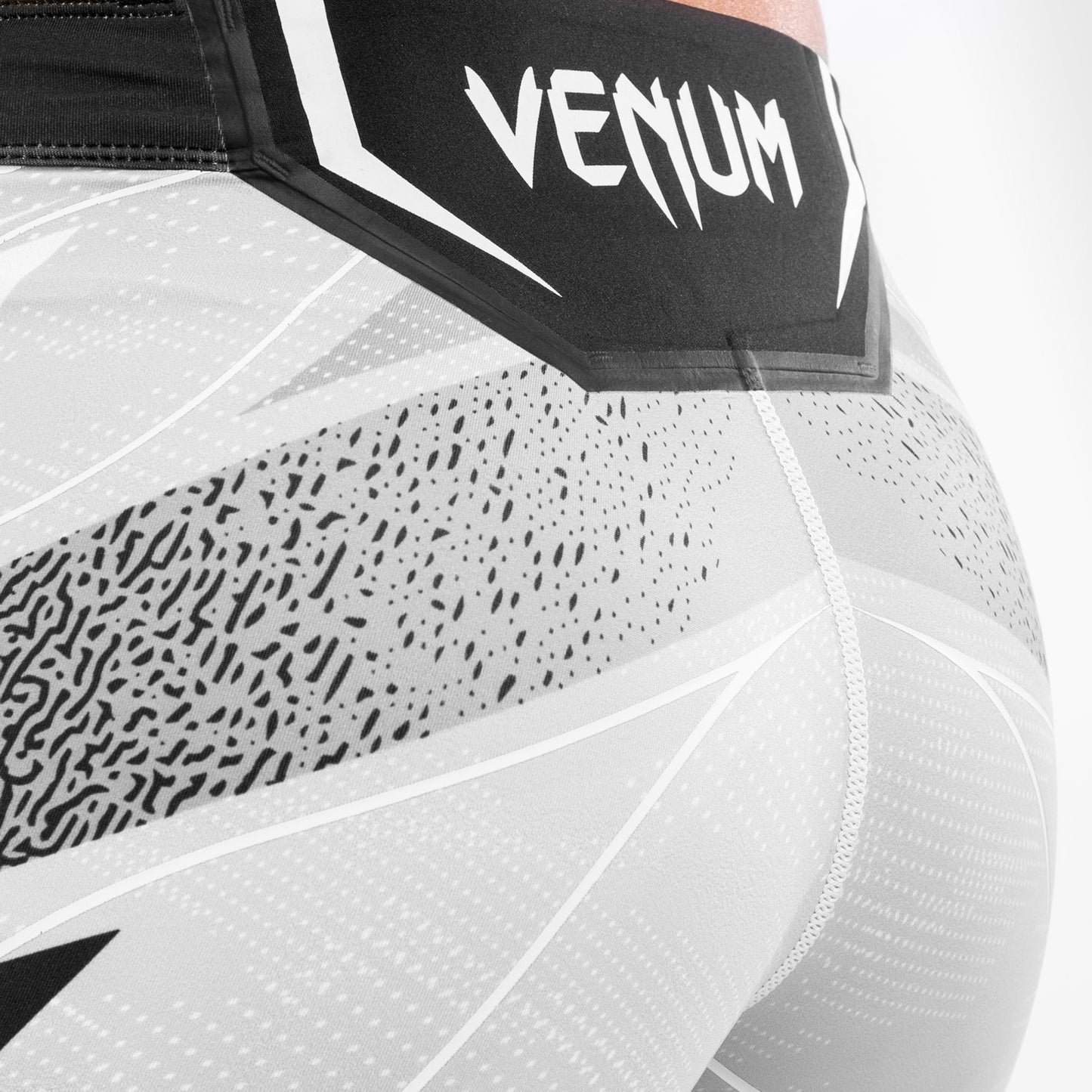 UFC Venum Authentic Fight Night Women's Vale Tudo Shorts - Short Fit - White