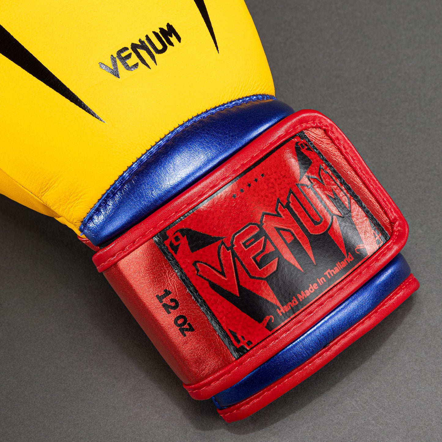 Venum Giant 3.0 Boxing Gloves - Yellow/Blue/Red