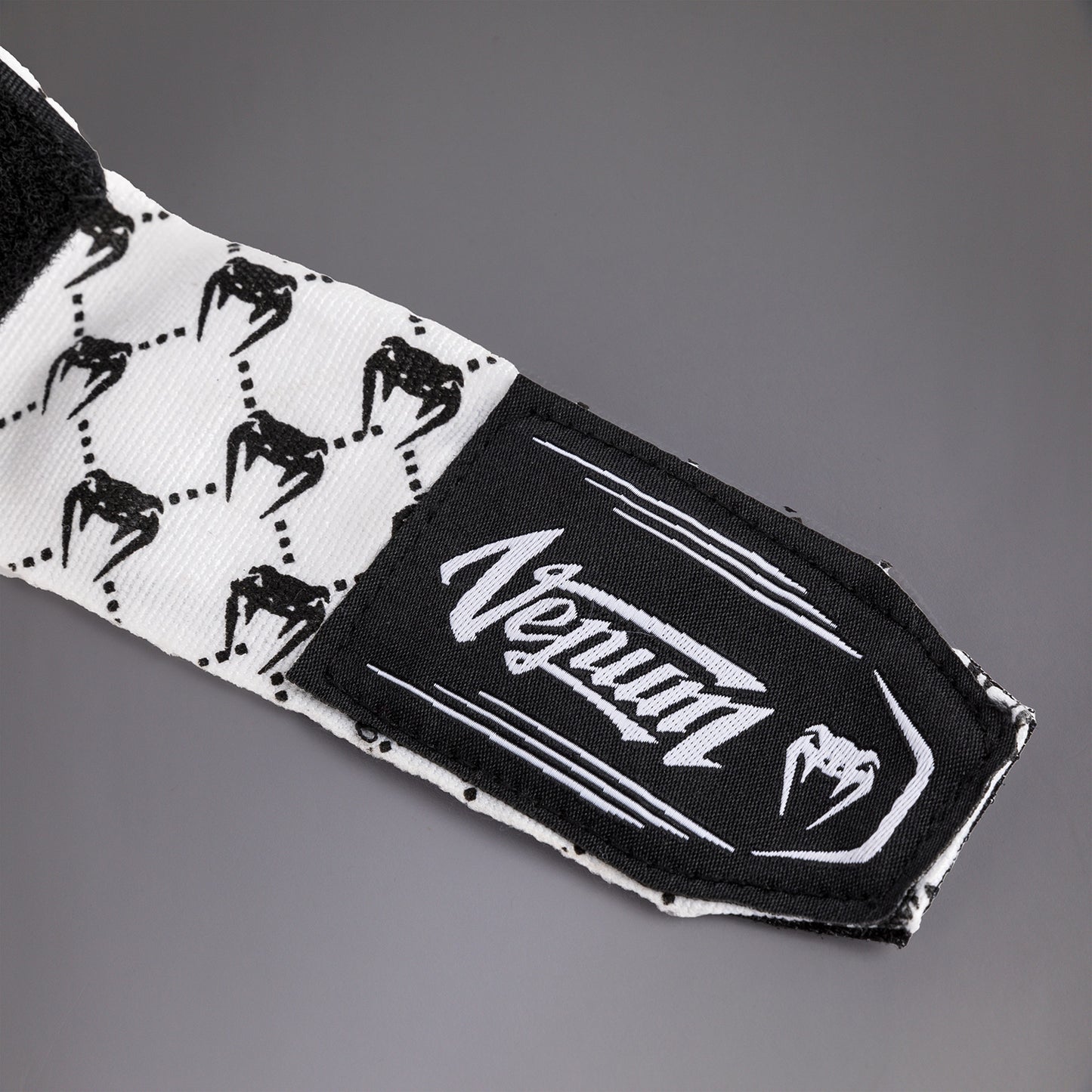 Venum Kontact Evo Hand Wraps - White/Black