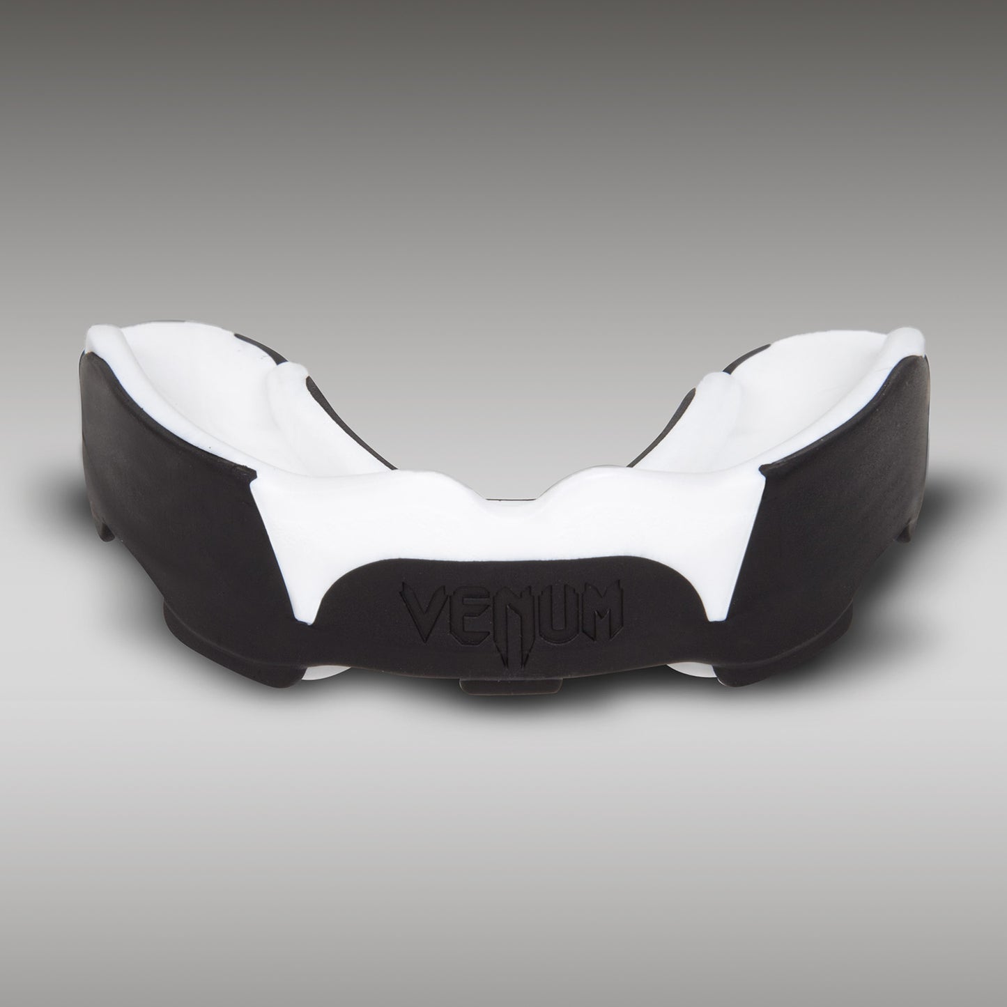 Venum Predator Mouthguard - Black/White