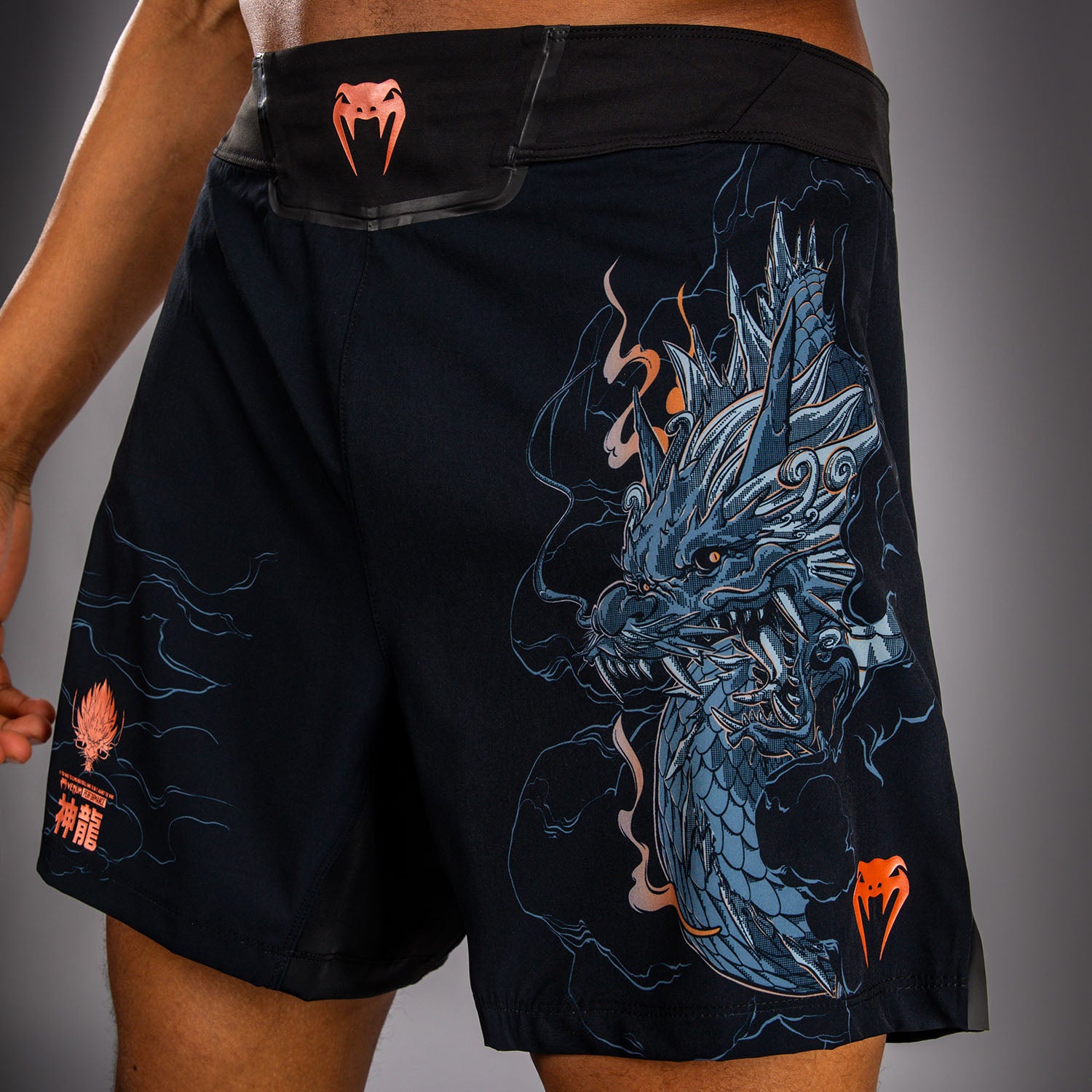 Venum Thunder Dragon Fightshorts - Black/Grey/Copper - Venum Asia